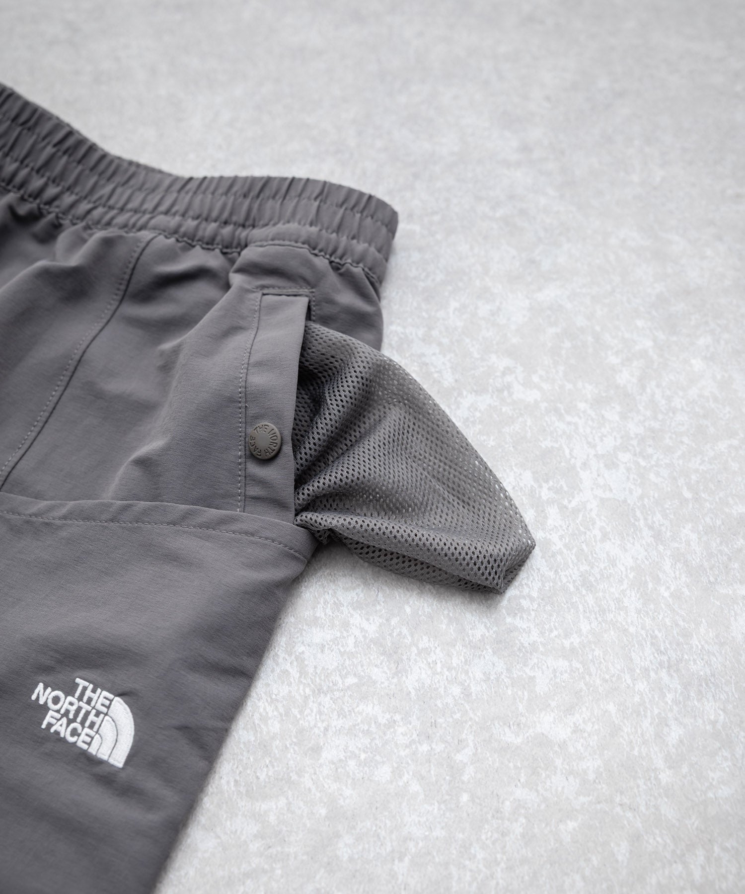 THE NORTH FACE ザ・ノースフェイス M CASUAL CARGO SHORT - AP ワンポイントロゴ刺繍イージーカーゴショートパンツ/ハーフパンツ 16248