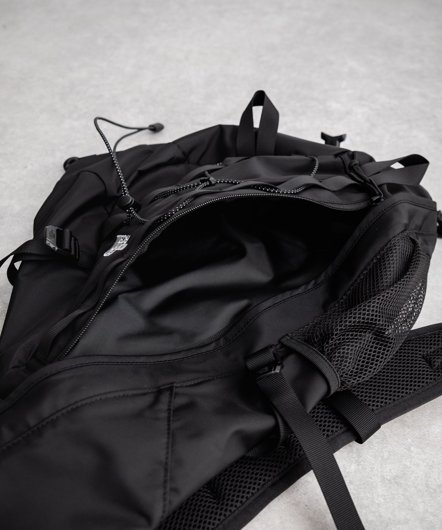 日本未展開モデル WHITE LABEL THE NORTH FACE ELECTRON SLING BAG スリングバッグ 15575