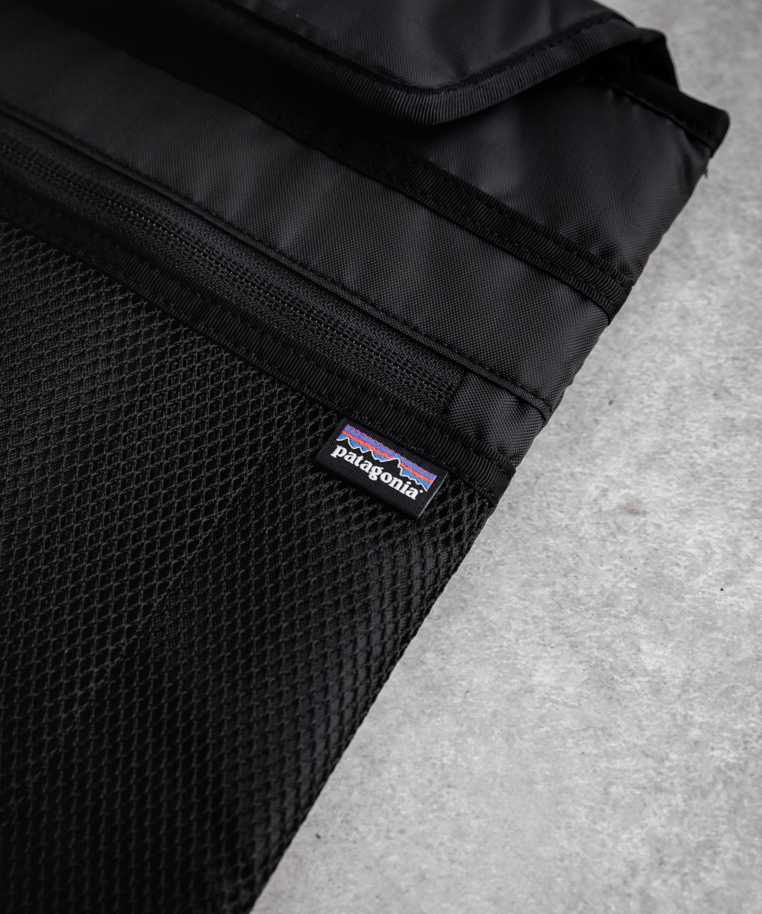 Patagonia ATOM DAY PACK 24L ワンポイントロゴバックパック リュックサック 16216