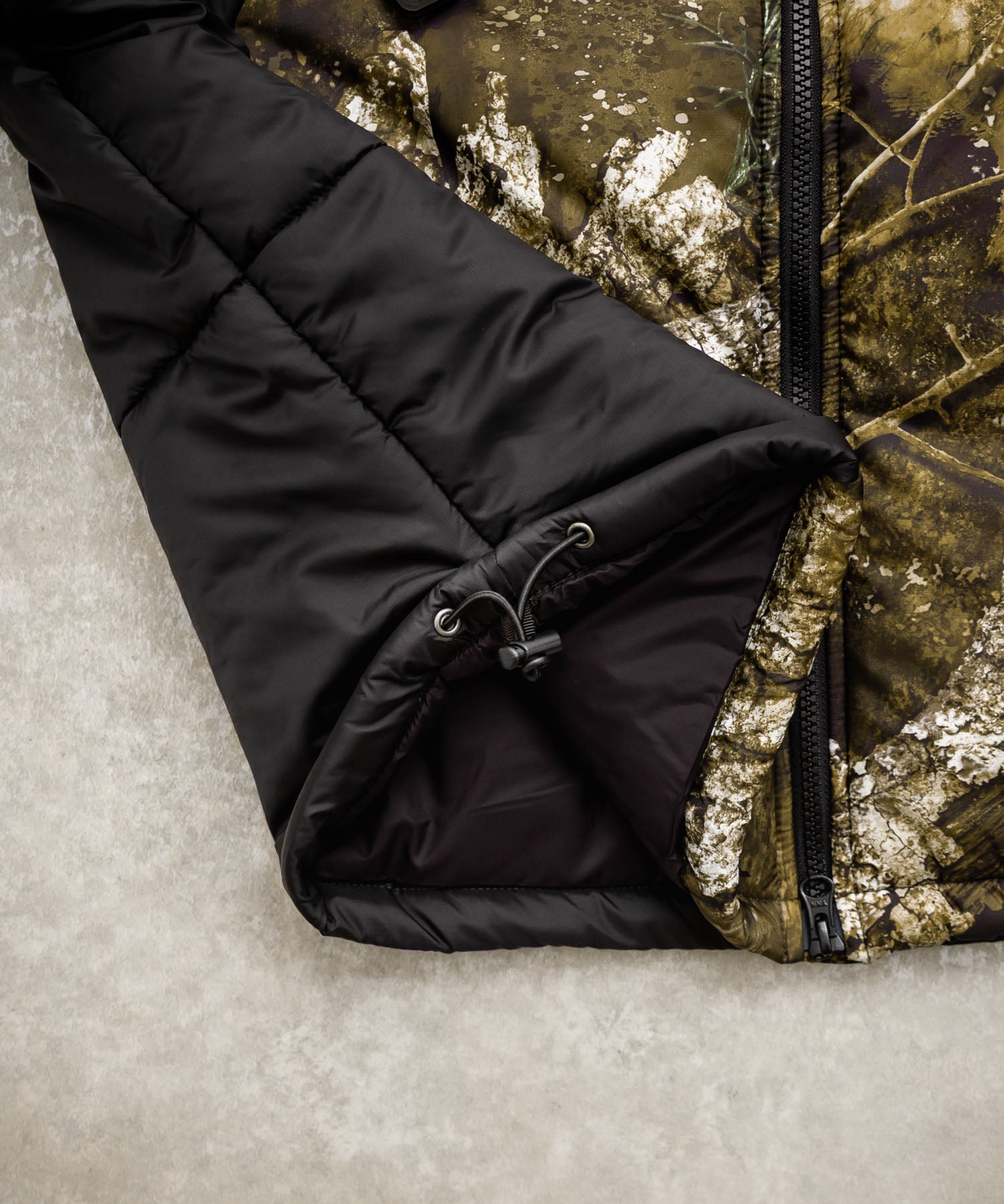 HUF ハフ SEQUOIA PUFFER JACKET REALTREE SEQUOIA PUFFER オーバーサイズワンポイントロゴ中綿ジャケット 15056