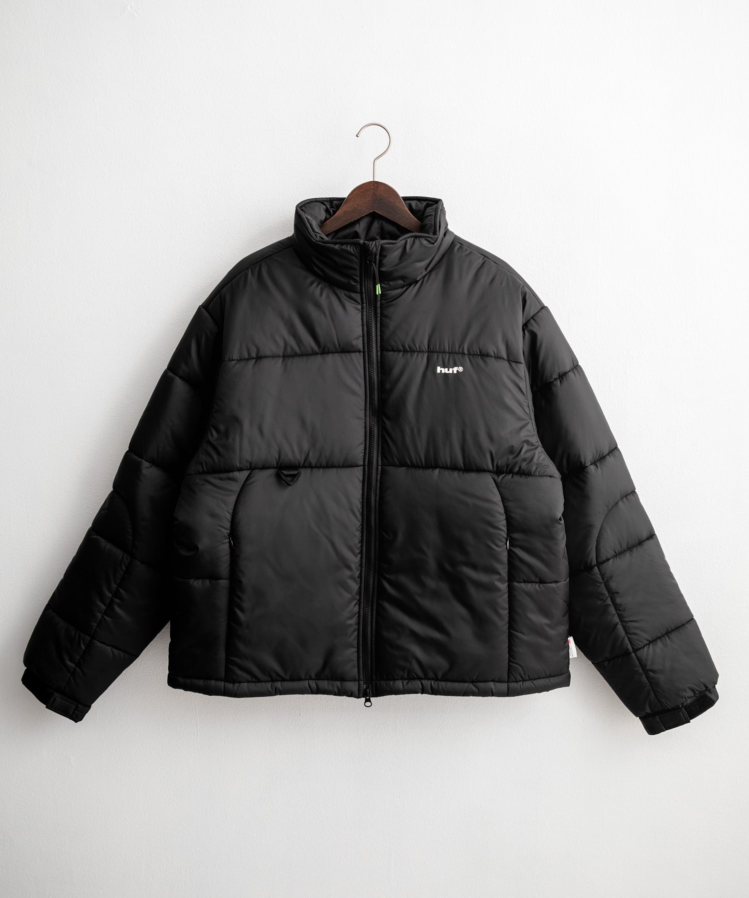 HUF ハフ SEQUOIA PUFFER JACKET REALTREE SEQUOIA PUFFER オーバーサイズワンポイントロゴ中綿ジャケット 15056