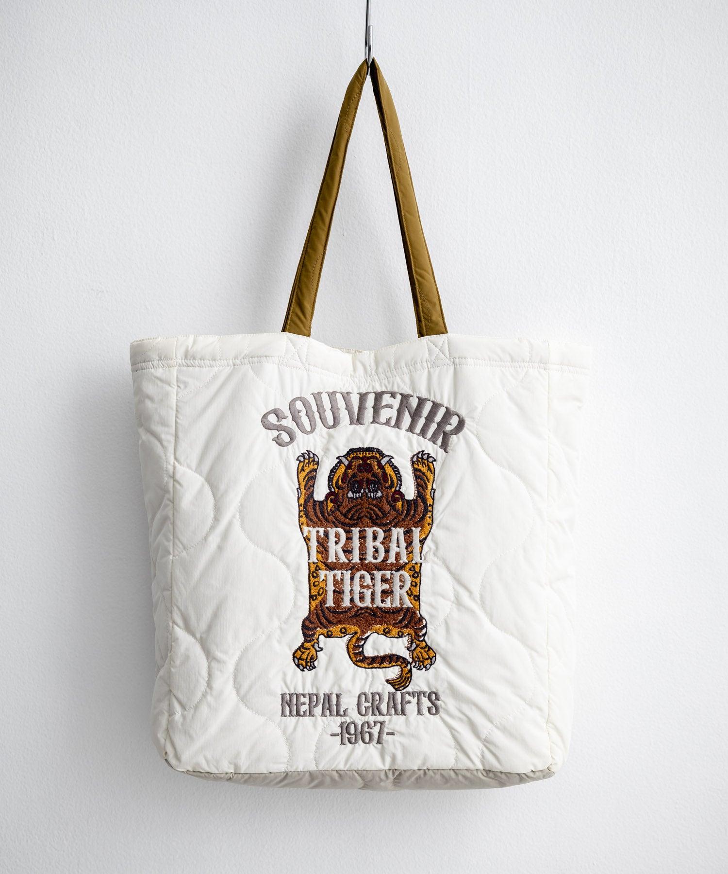 KRIFF MAYER クリフメイヤー スーベニア刺繍TOTE BAG/ひょうたん型キルティングナイロントートバッグ Z2615128 16466