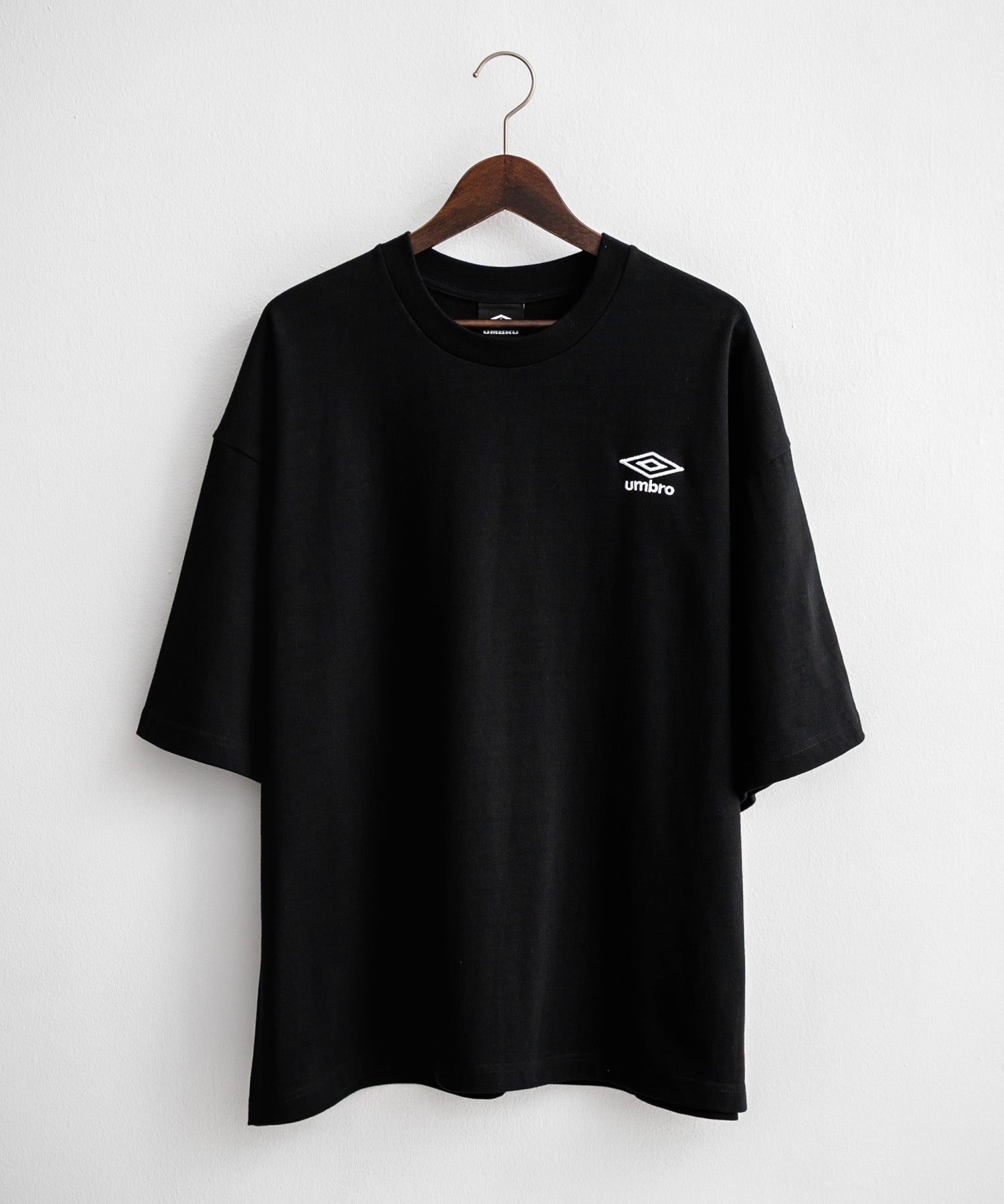 UMBRO アンブロ 別注コラボ オーバーサイズワンポイントロゴ刺繍クルーネック半袖Tシャツ