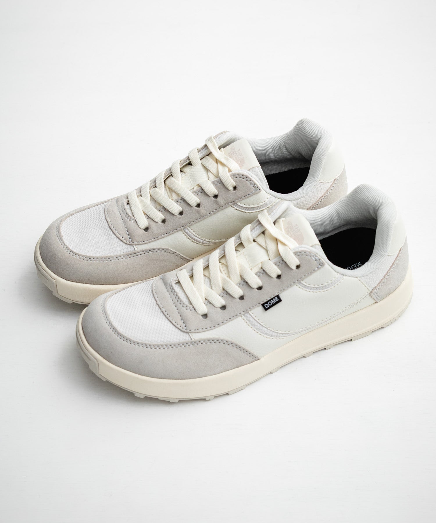 THE NORTH FACE DOME レースアップスニーカー ランニングシューズ	15381