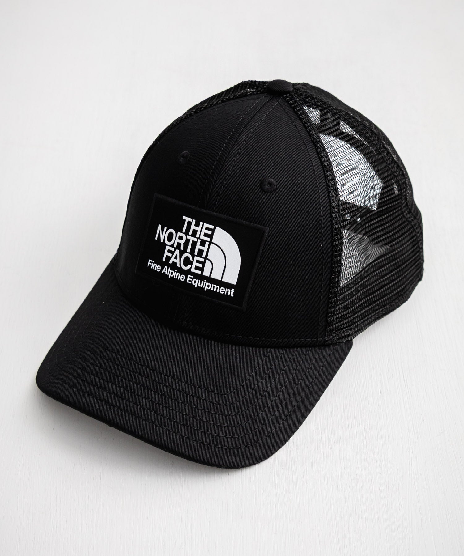 THE NORTH FACE ザ・ノースフェイス MUDDER TRUCKER メッシュスナップバックキャップ ロゴワッペンベースボールキャップ