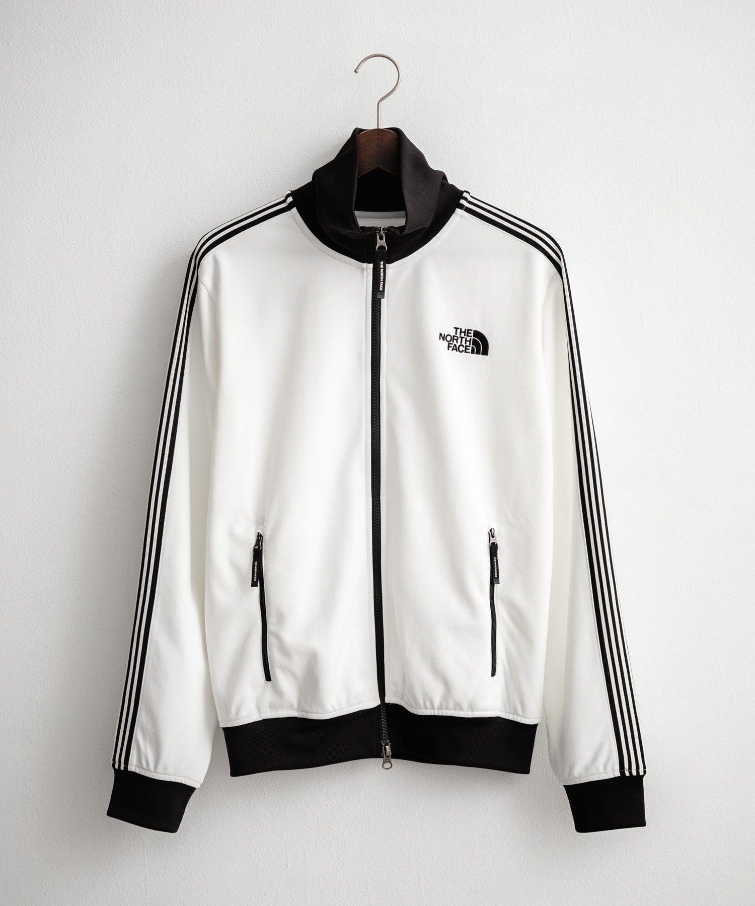 日本未展開モデル THE NORTH FACE ザ・ノースフェイス WHITE LABEL ホワイトレーベル TNF TRACK JACKET ワンポイントロゴ刺繍トラックジャケット 15574