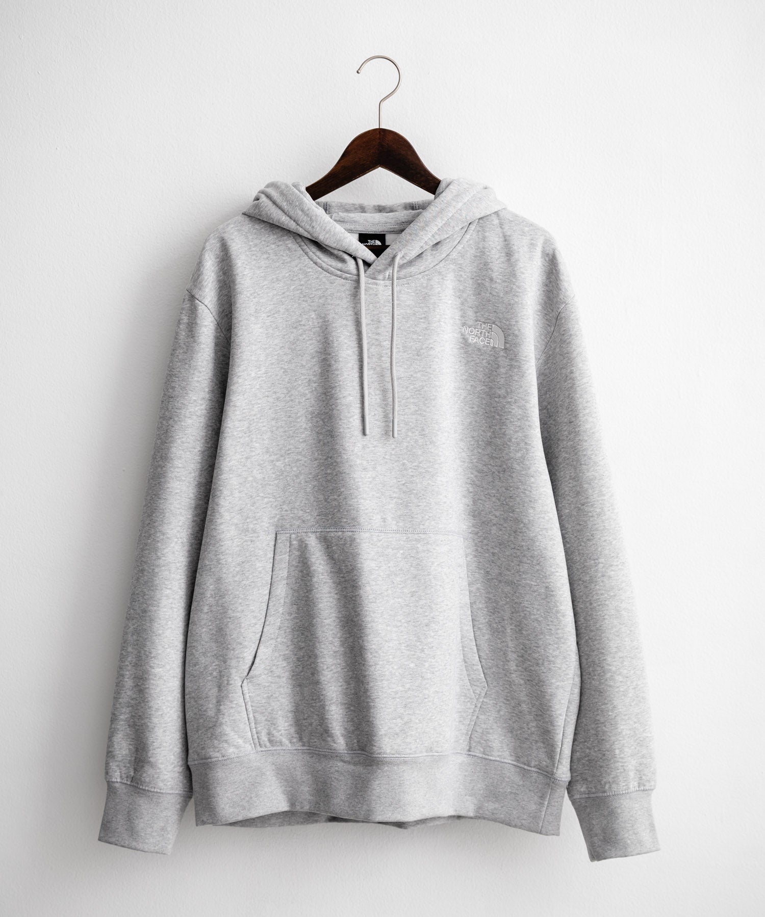 THE NORTH FACE ザ・ノースフェイス ESSENTIAL RELAXED HOODIE/裏起毛ワンポイントロゴ刺繍プルオーバーパーカー 15486