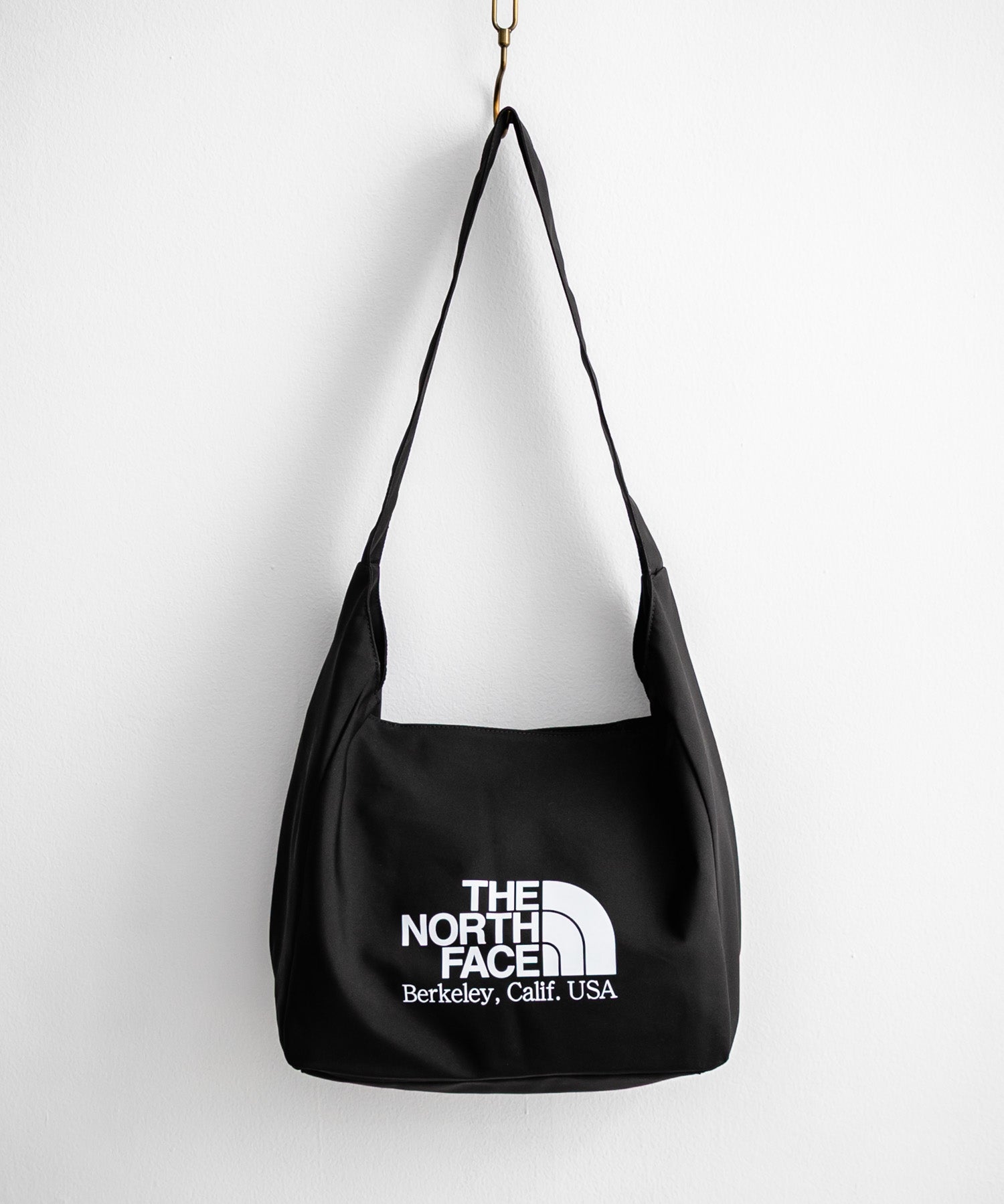 新色追加 日本未展開モデル THE NORTH FACE WHITE LABEL BIG LOGO SHOULDER BAG 韓国限定 ワンポイントロゴショルダーバッグ 14589