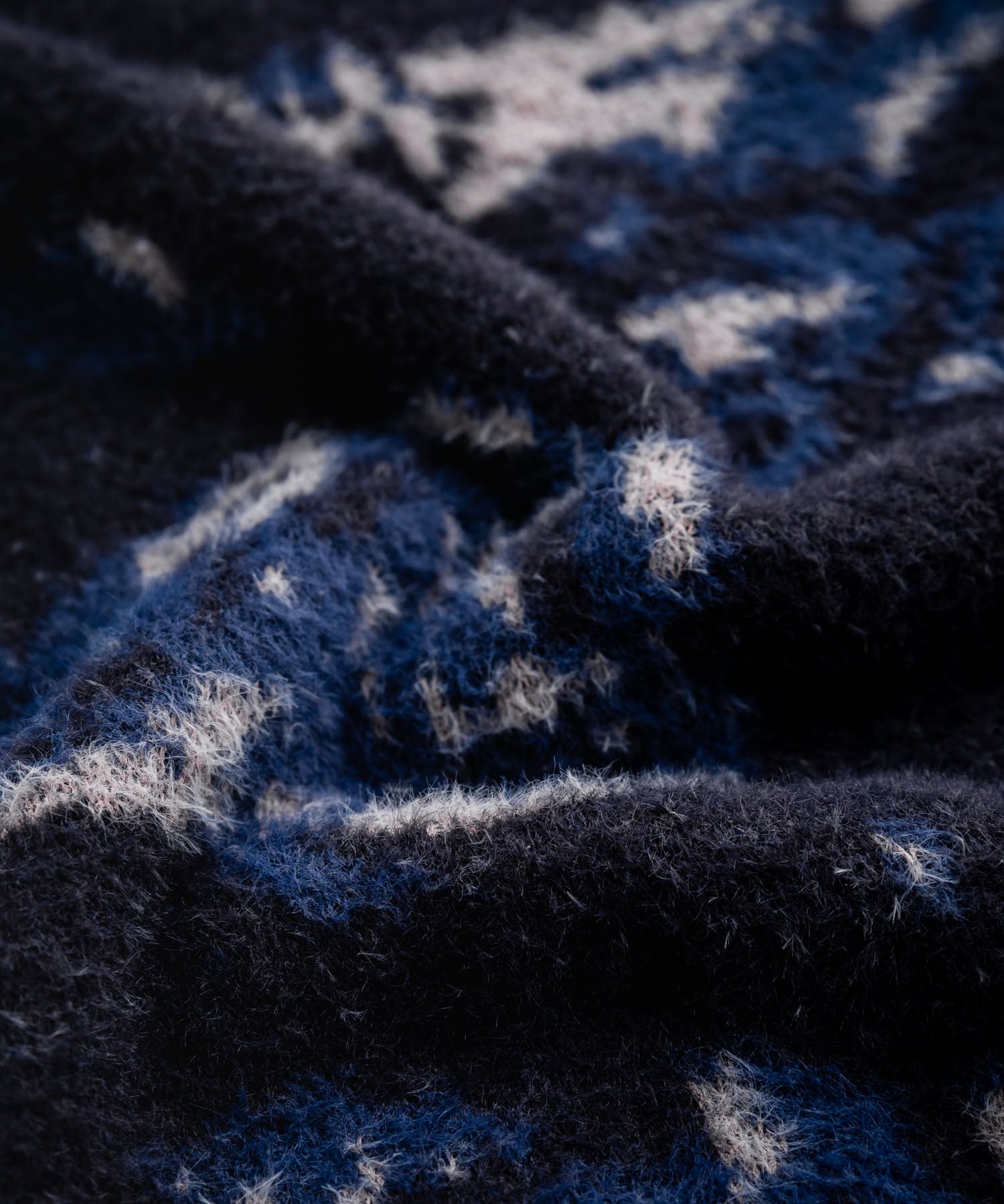 新色追加 フェザーヤーン オーバーサイズフラワー柄クルーネックニット 14031