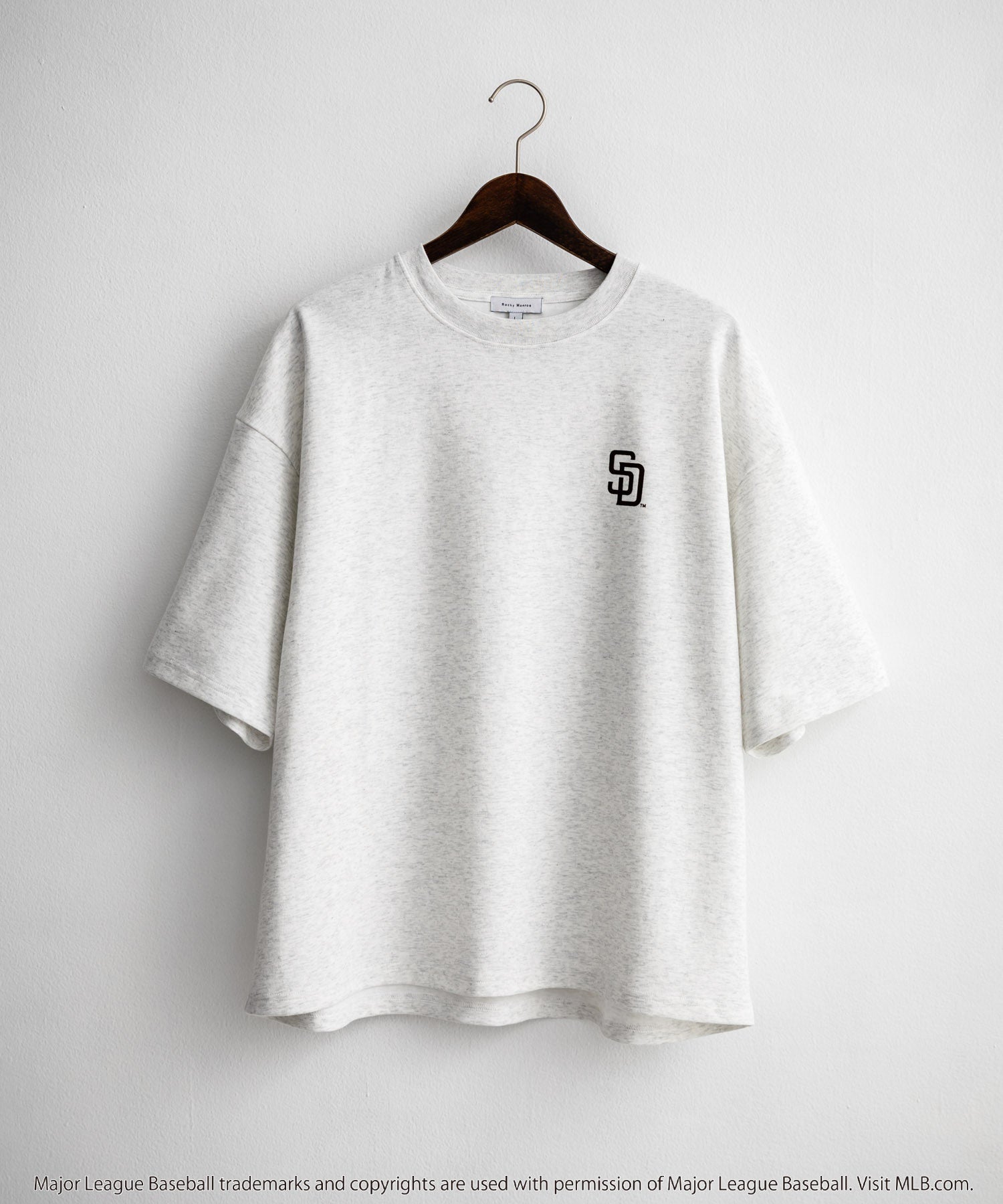 MLB メジャーリーグベースボール 接触冷感UVカットオーバーサイズワンポイントロゴプリント半袖Tシャツ 15530