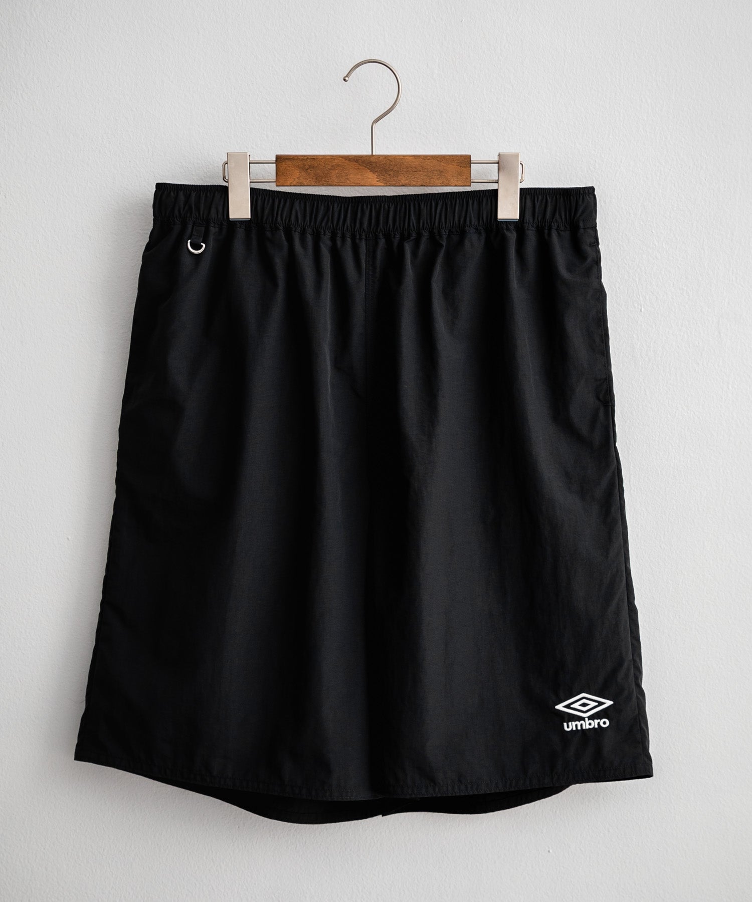 UMBRO アンブロ 別注コラボ ワンポイントロゴ刺繍ナイロンショートパンツ/ハーフパンツ セットアップ可能