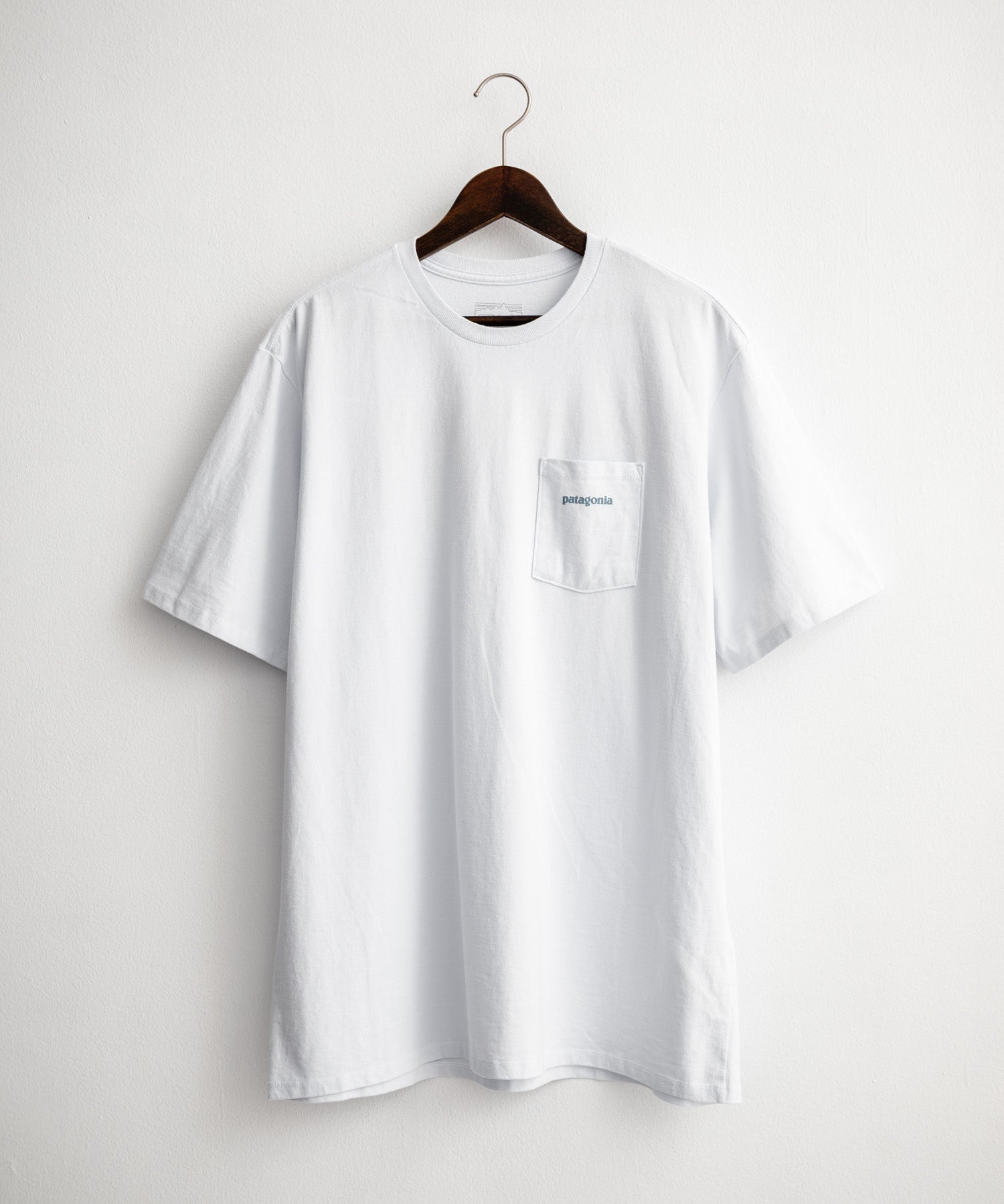 Patagonia パタゴニア M'S BOARDSHORT LOGO POCKET RESPONSIBILI-TEE 胸ポケット付きバックプリント半袖Tシャツ 16114