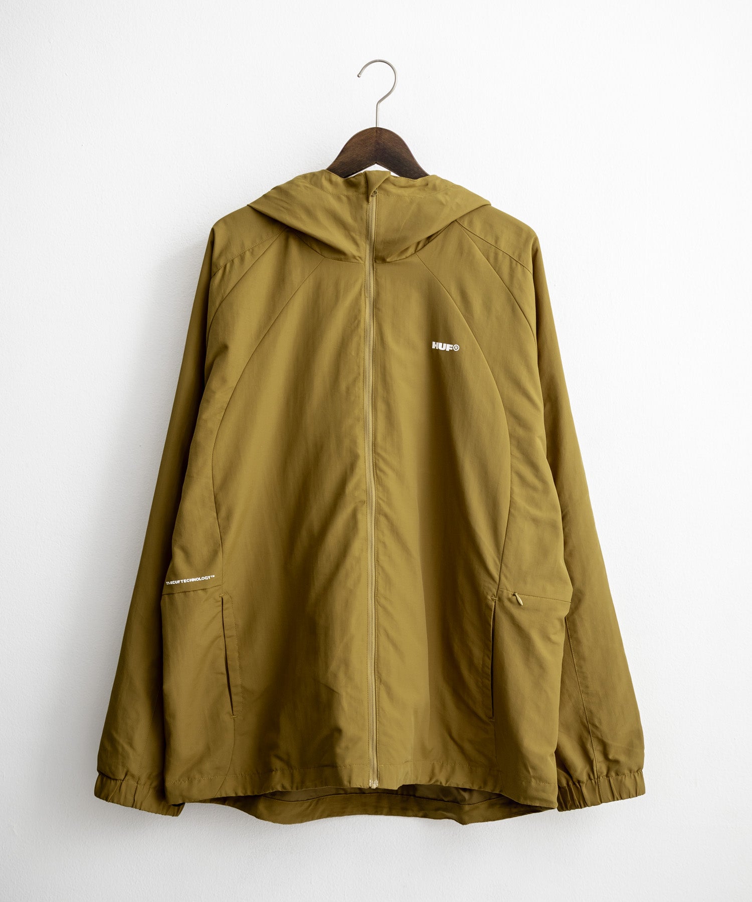 HUF ハフ ALL CAPS SHELL JACKET オーバーサイズラグランスリーブナイロンジャケット 15017