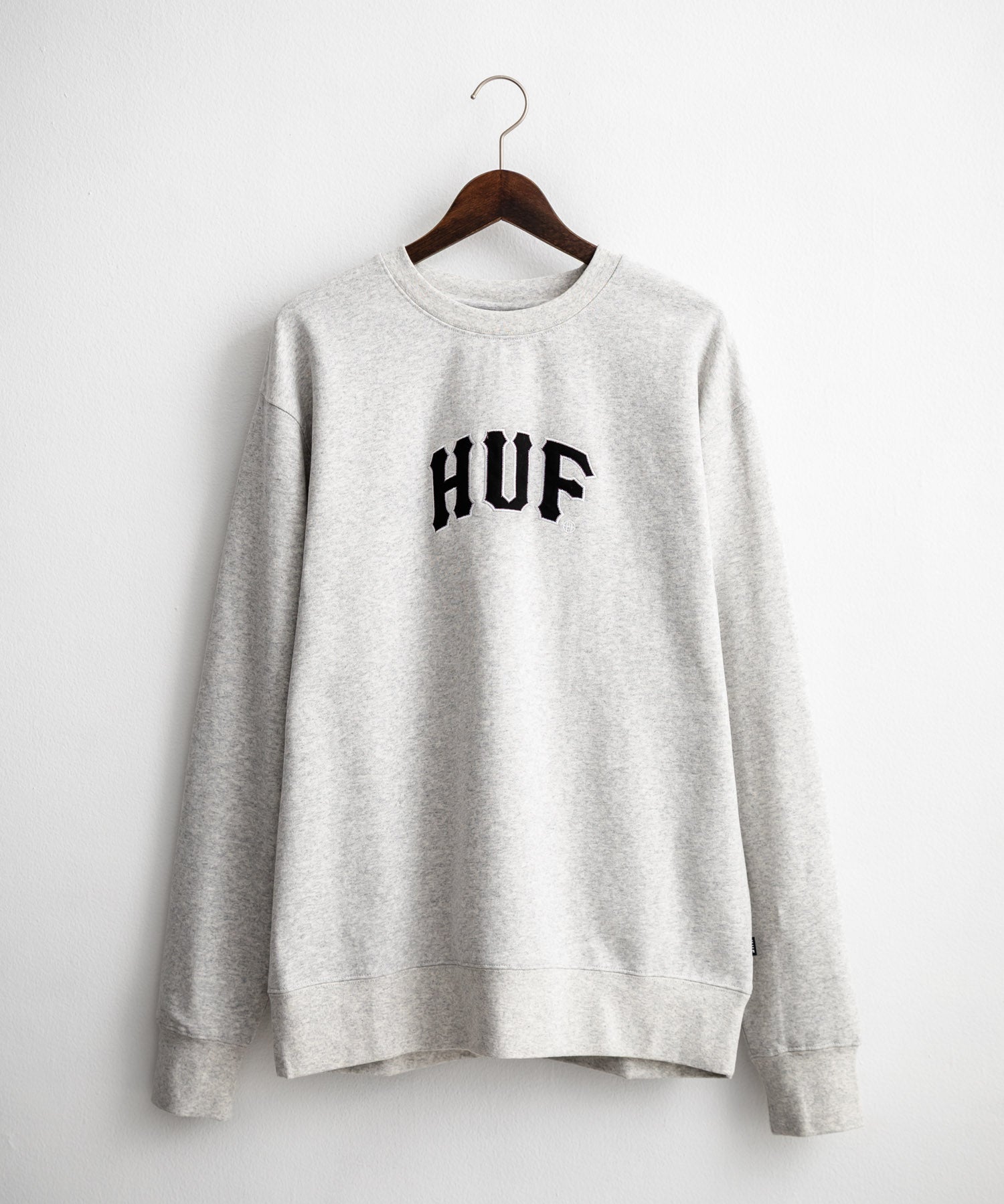 HUF ハフ ARCH APPLIQUE CREWNECK オーバーサイズ裏起毛アーチロゴアップリケ刺繍スウェットトレーナー 15059