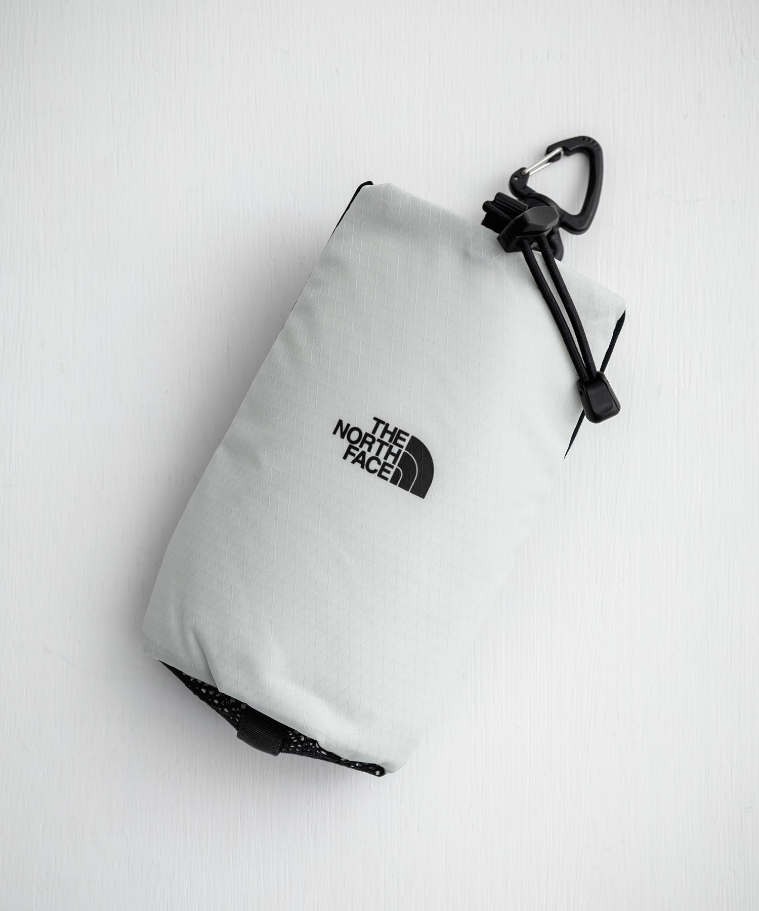 THE NORTH FACE ザ・ノースフェイス MT LITE BOTTLE POUCH ワンポイントロゴ入りペットボトルホルダー　16211