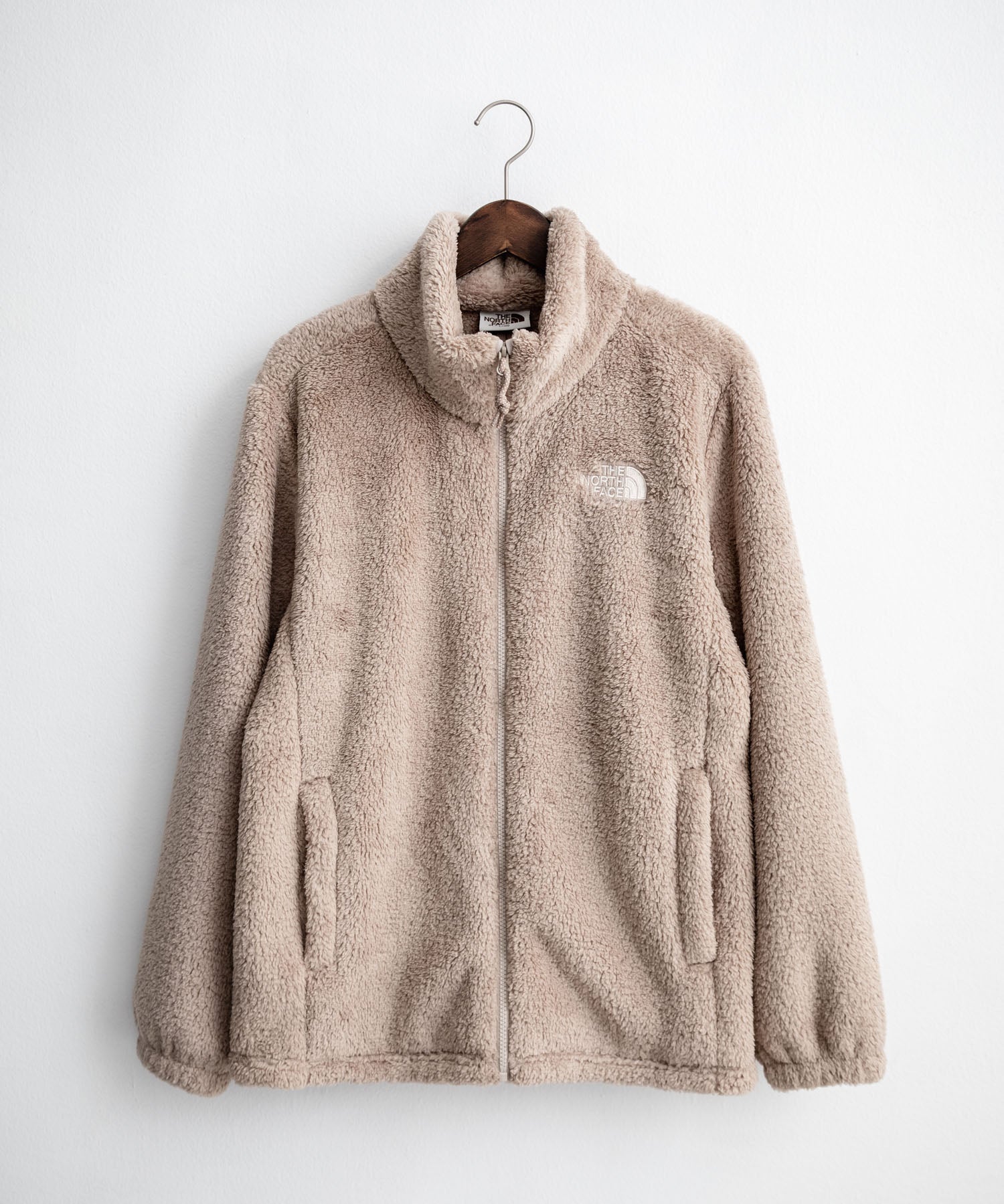 日本未展開モデル THE NORTH FACE WHITE LABEL COMFY ALPHA FLEECE ZIP UP ザ・ノースフェイス ホワイトレーベル ワンポイントロゴ刺繍スタンドカラーシャギーボアフリースジャケット 16563