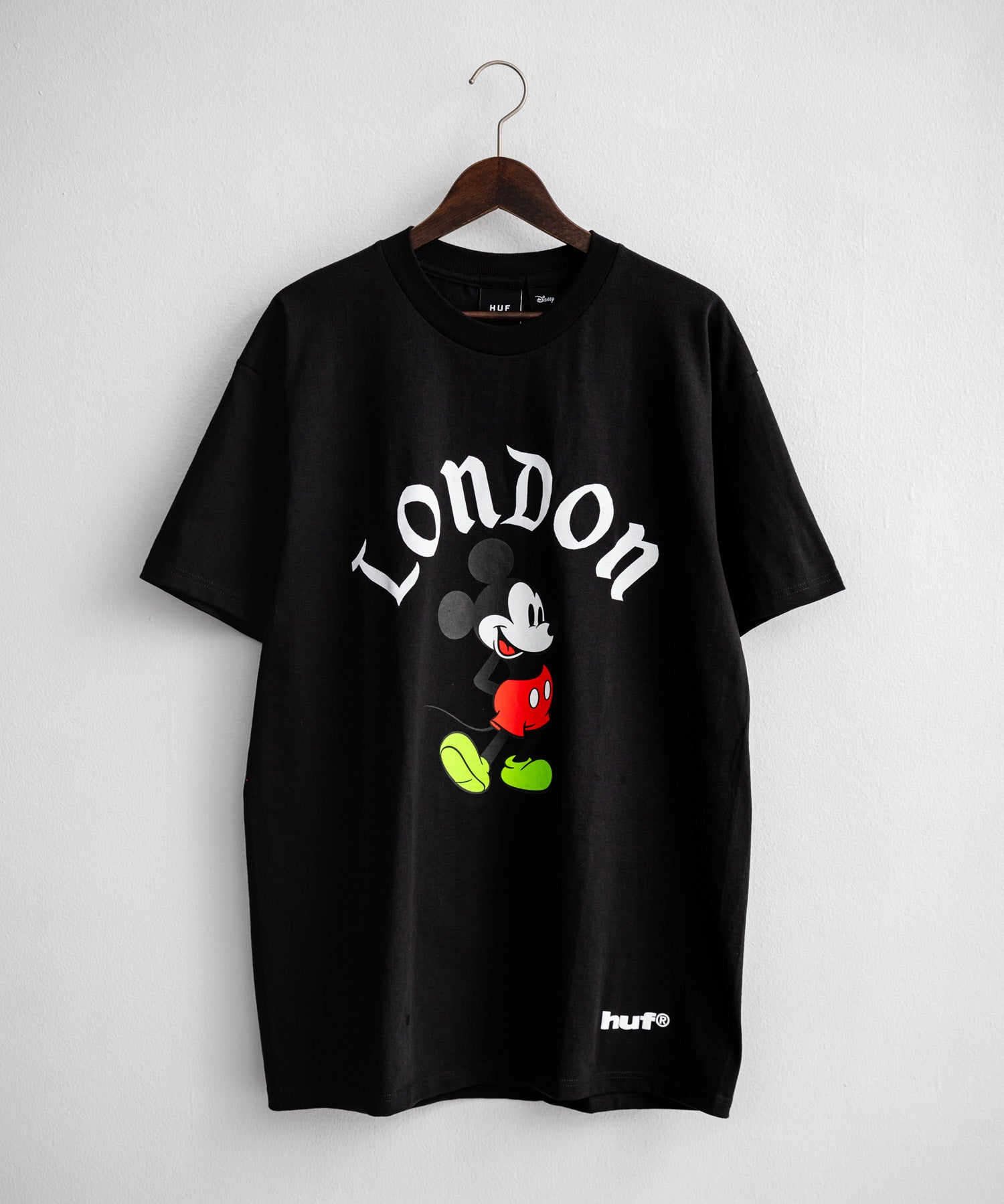 HUF ハフ オーバーサイズミッキーマウスワールドワイドプリント半袖Tシャツ 15972