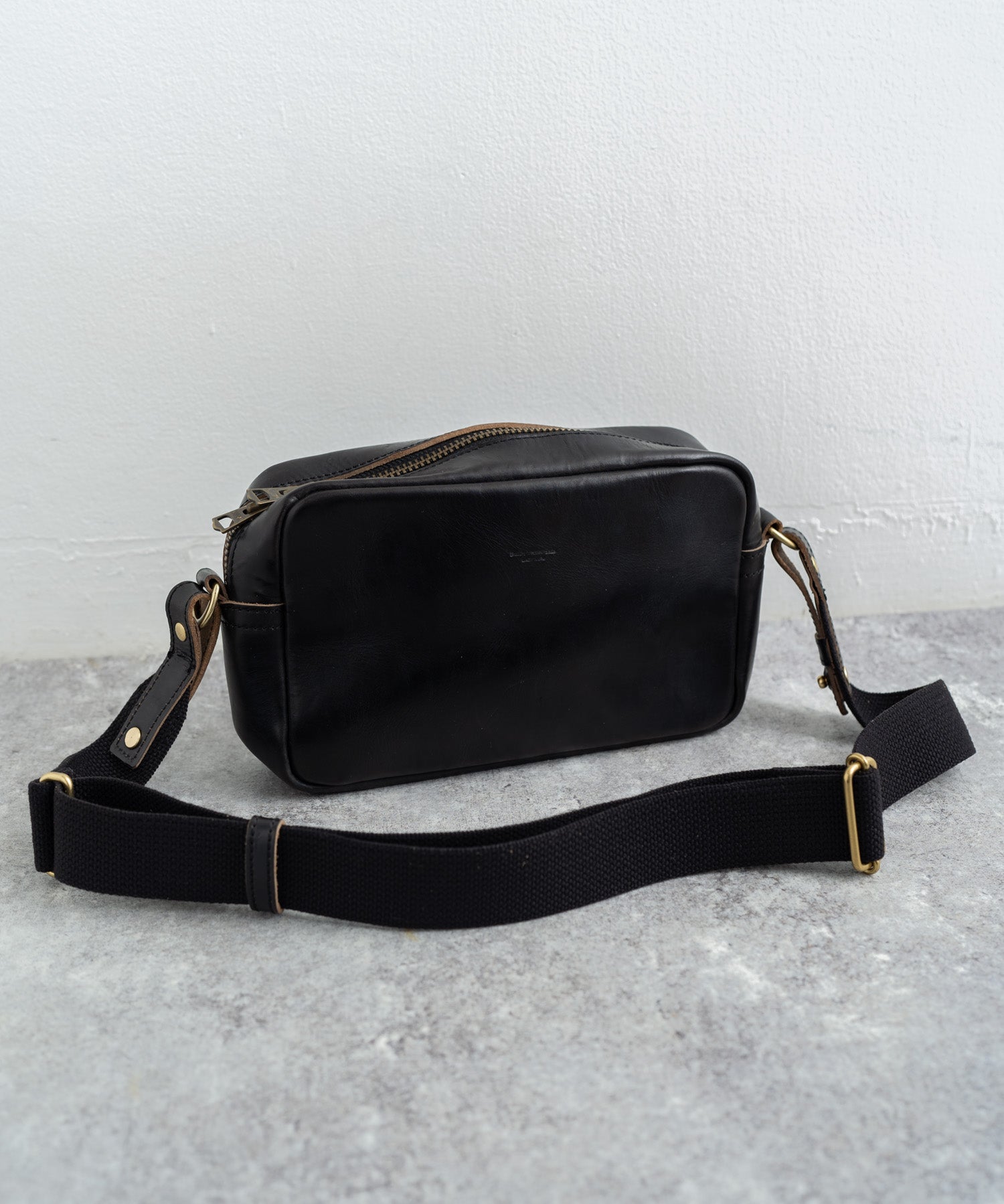 Butler Verner Sails バトラーバーナーセイルズ 日本製 国産牛革スクエアショルダーバッグ JA-1712-2 4065