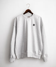 新色追加 日本未展開モデル WHITE LABEL THE NORTH FACE ESSENTIAL SWEATSHIRTS ルーズフィットワンポイントロゴスウェットトレーナー 15459