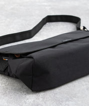 Butler Verner Sails バトラーバーナーセイルズ 日本製 国産 コーデュラウォータープルーフメッセンジャー JA-1605-2 8780