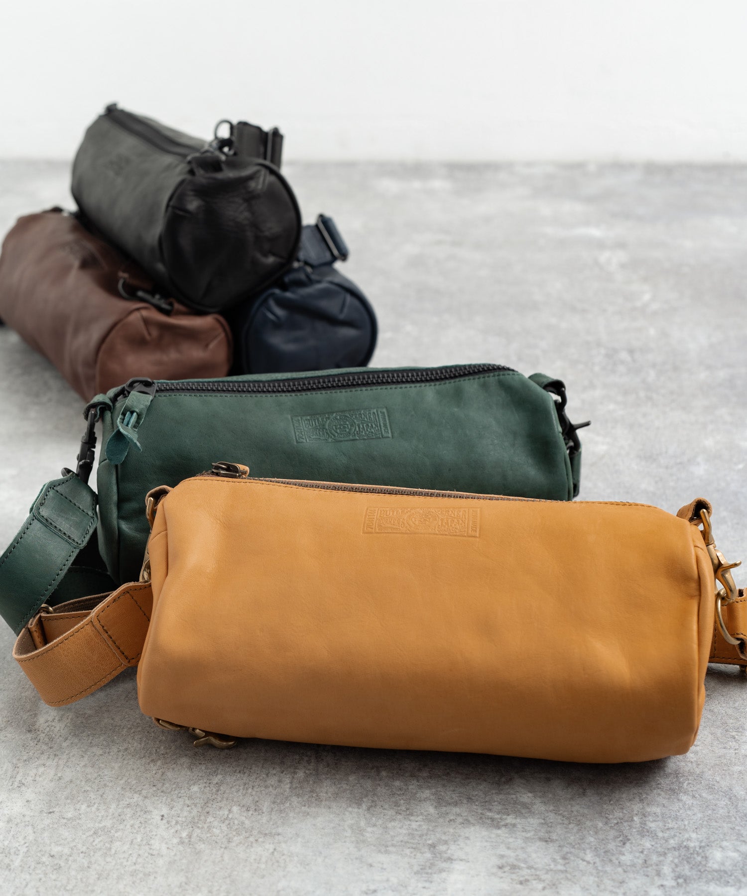 Butler Verner Sails バトラーバーナーセイルズ 日本製 国産馬革ロールショルダー JA-1059 6033