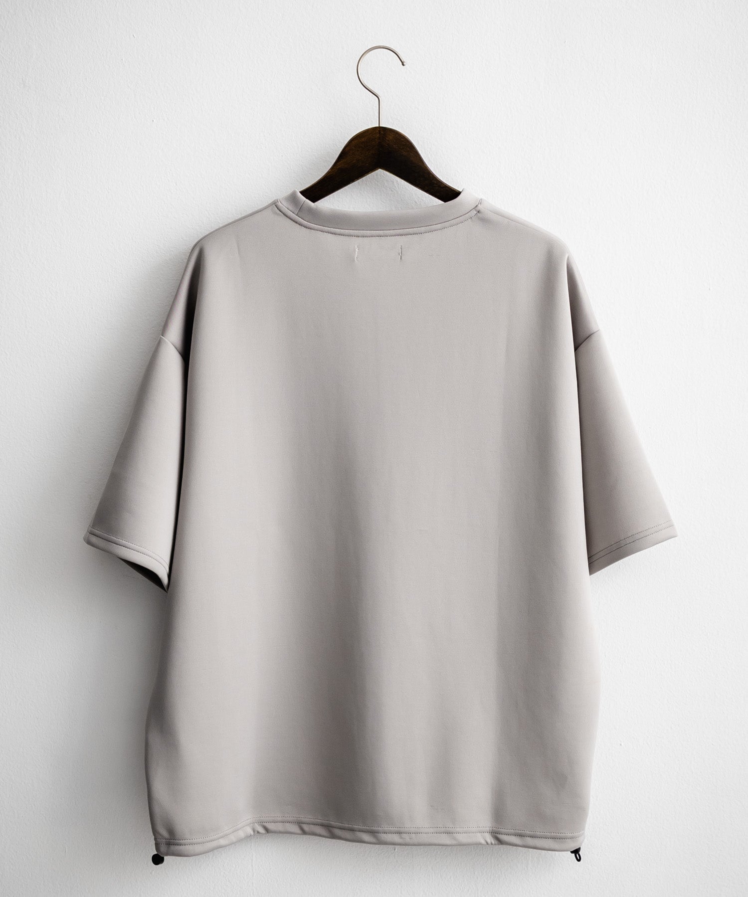 接触冷感 オーバーサイズダンボール裾ドローコード半袖クルーネックTシャツ