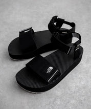 THE NORTH FACE W SKEENA SANDAL PLATFORM オンライン限定 ワンポイントロゴボリュームソール厚底スポーツサンダル 16220