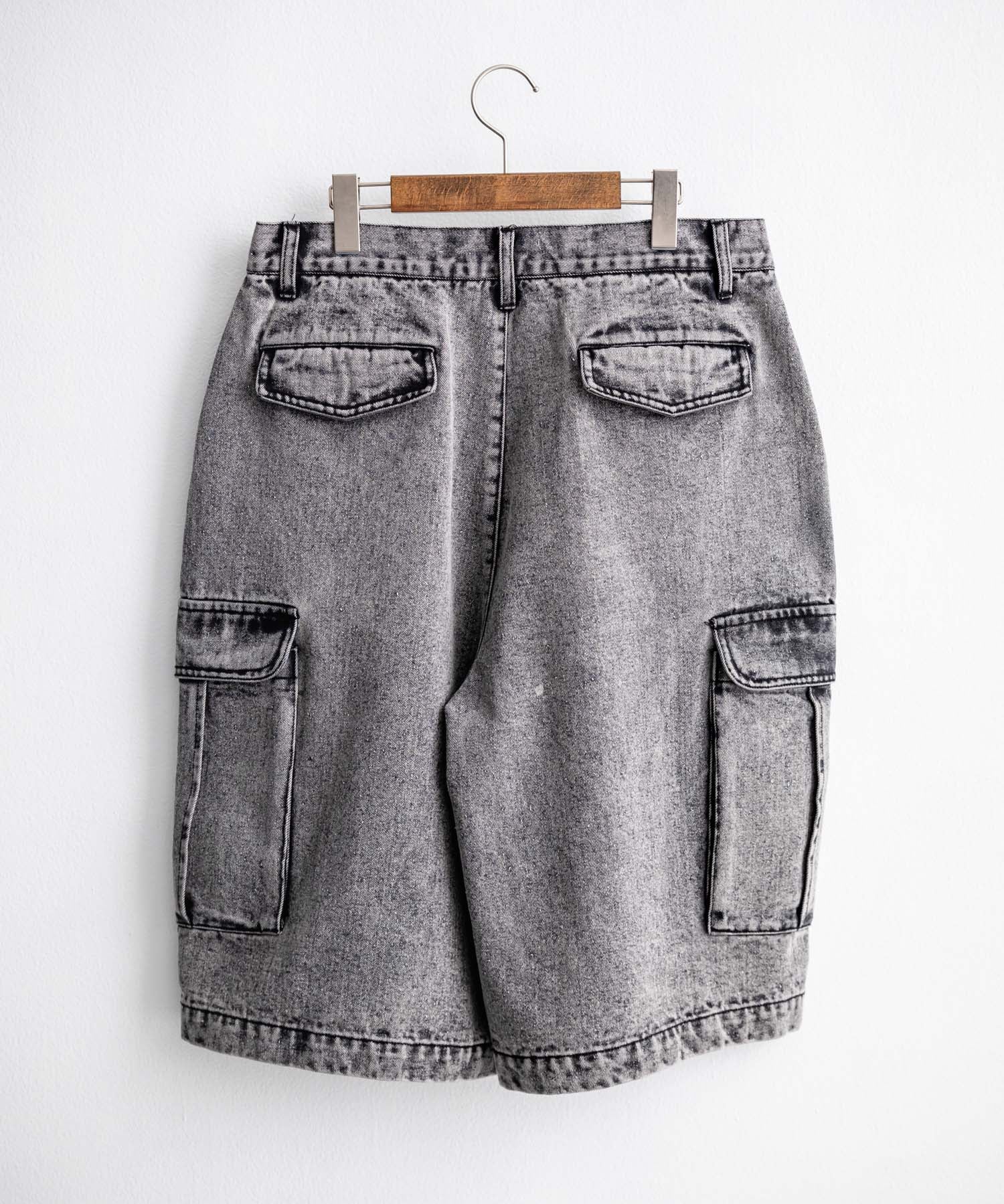 ケミカルウォッシュ オーバーダイ ワイドデニムカーゴハーフパンツ 15733
