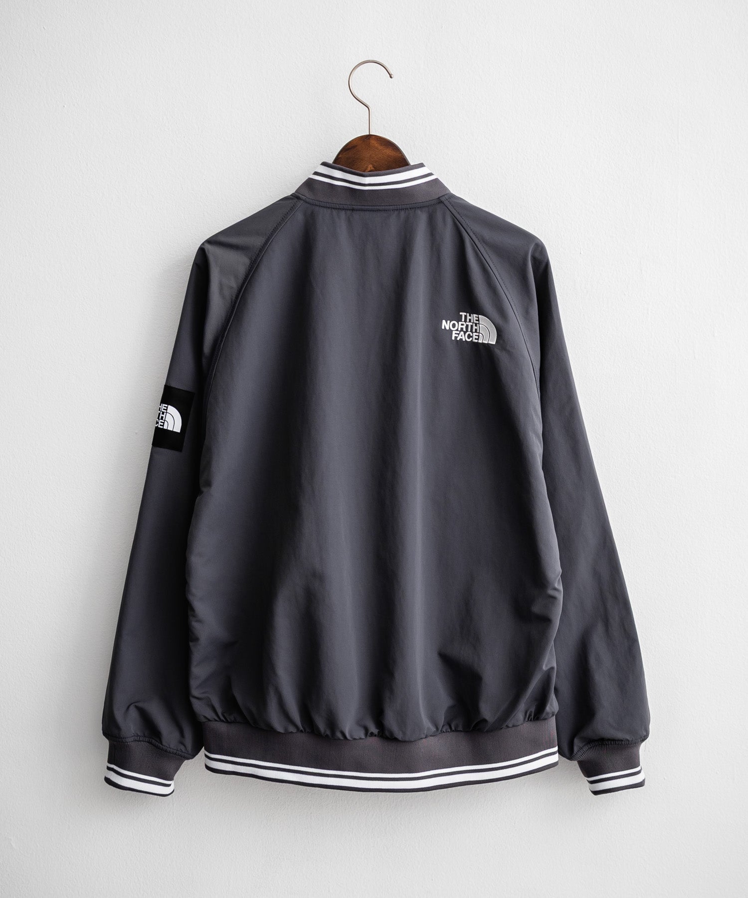 日本未展開モデル THE NORTH FACE ザ・ノースフェイス WHITE LABEL ホワイトレーベル OLEMA EX BOMBER 韓国限定 オーバーサイズワンポイントロゴボンバージャケット
