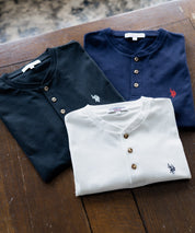 U.S. POLO ASSN. ユーエスポロアッスン 別注コラボワンポイントロゴ刺繍天竺ヘンリーネック半袖Tシャツ 15427