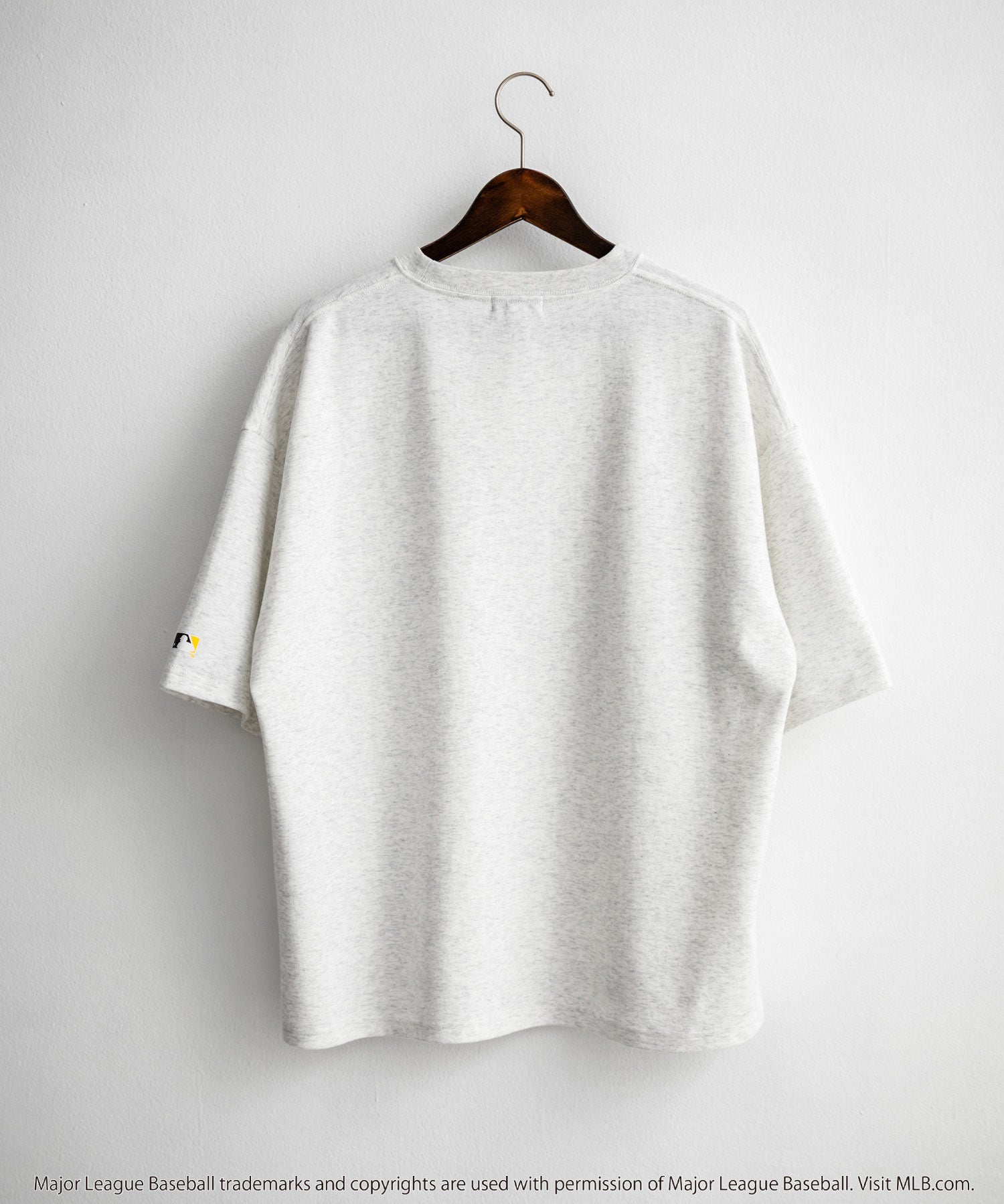 MLB メジャーリーグベースボール 接触冷感UVカットオーバーサイズワンポイントロゴプリント半袖Tシャツ 15530