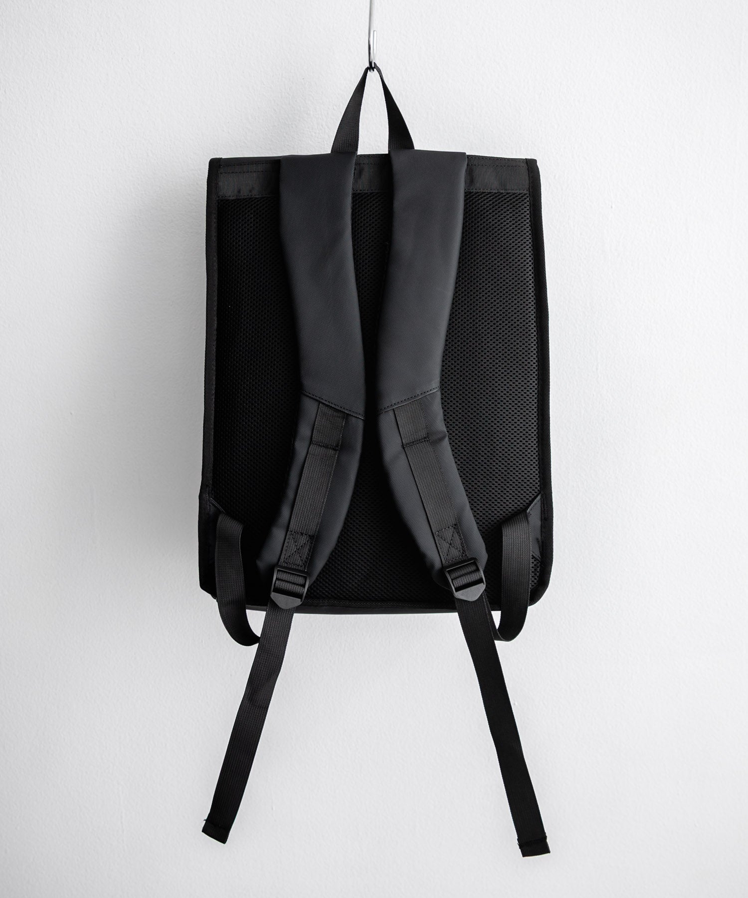 ロールトップアーバンフラップデイパック/バックパック/リュック 15512