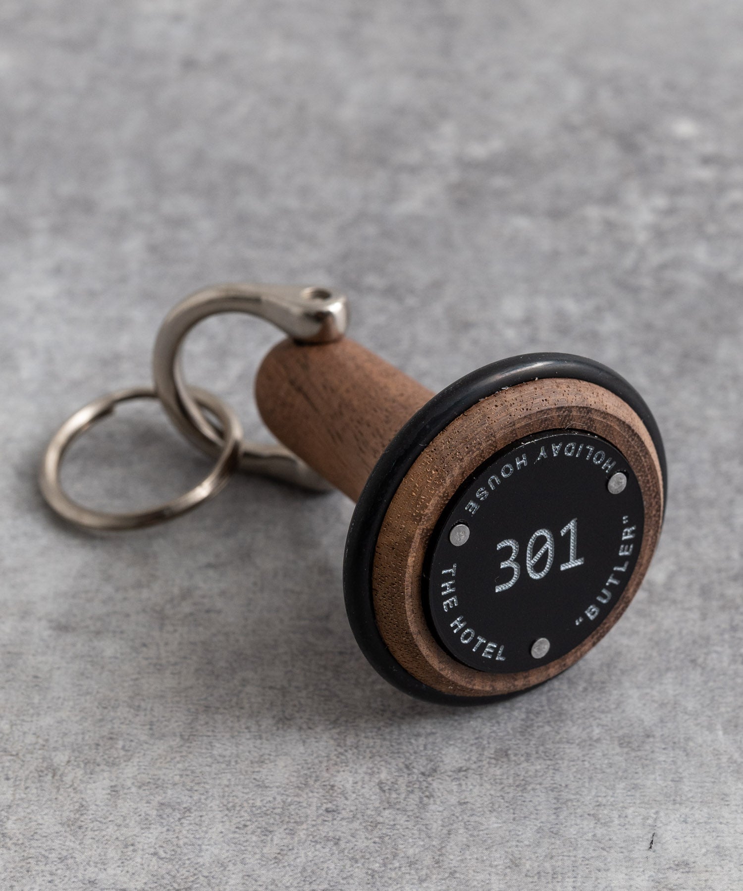 Butler Verner Sails バトラーバーナーセイルズ 日本製 国産 WALNUT THE HOTEL KEY HOLDER JW-2579 12337