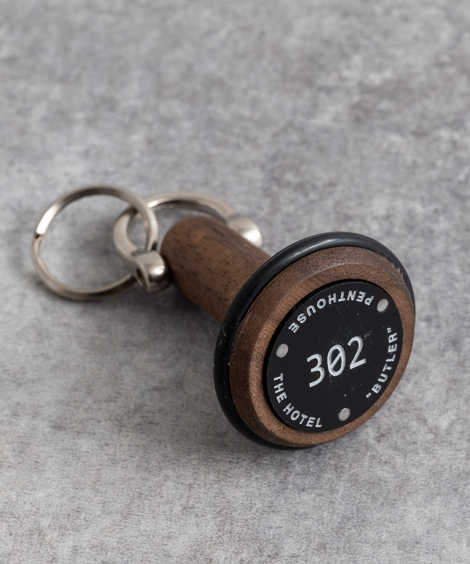 Butler Verner Sails バトラーバーナーセイルズ 日本製 国産 WALNUT THE HOTEL KEY HOLDER JW-2579 12337