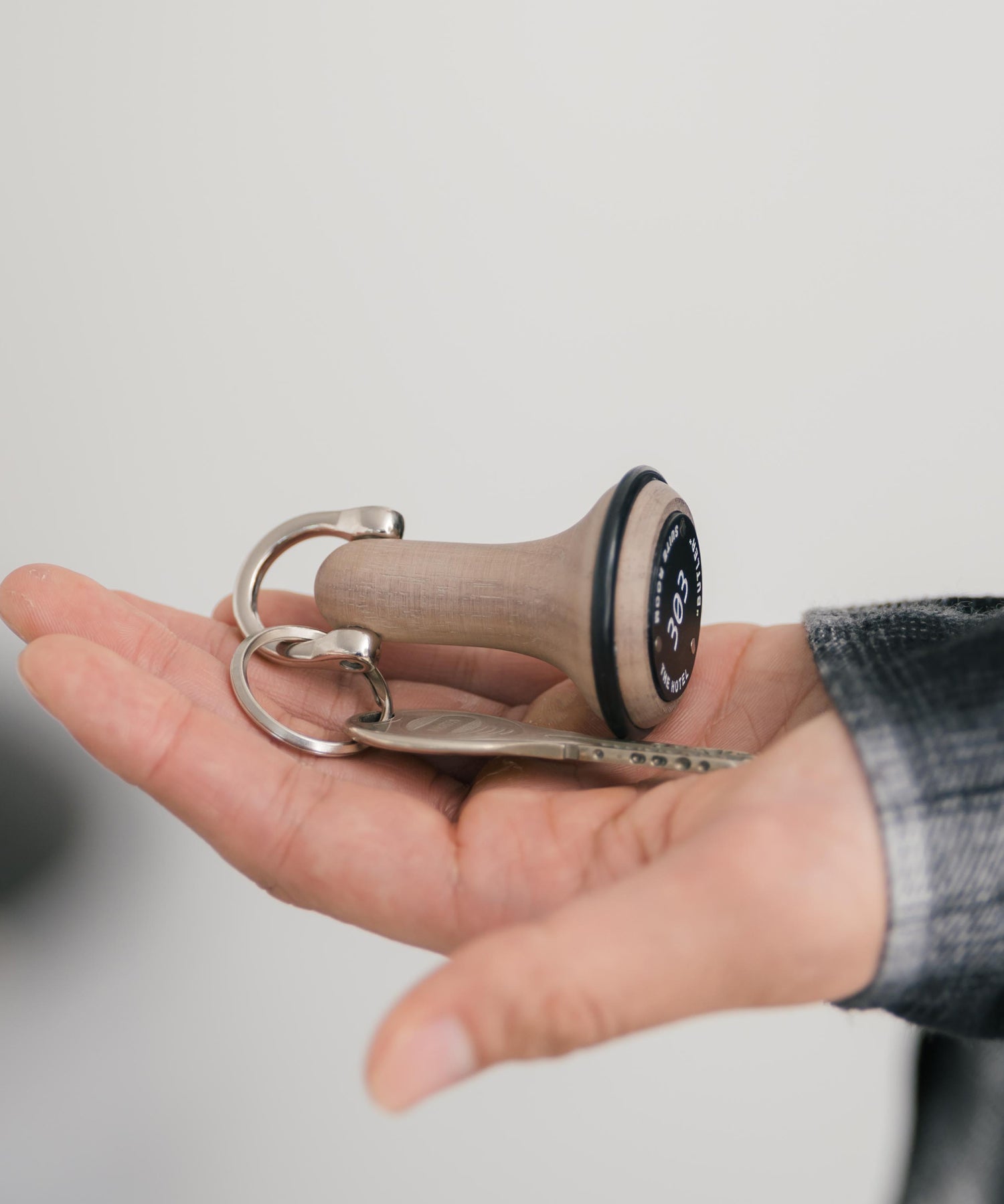 Butler Verner Sails バトラーバーナーセイルズ 日本製 国産 WALNUT THE HOTEL KEY HOLDER JW-2579 12337