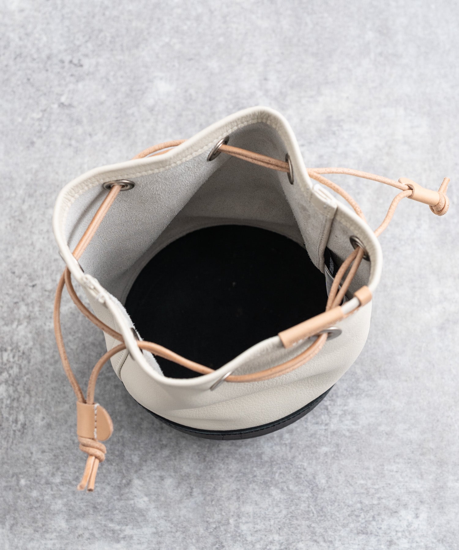 Butler Verner Sails バトラーバーナーセイルズ 日本製 国産DARUMA ALLレザー巾着バッグ JA-2635 11515