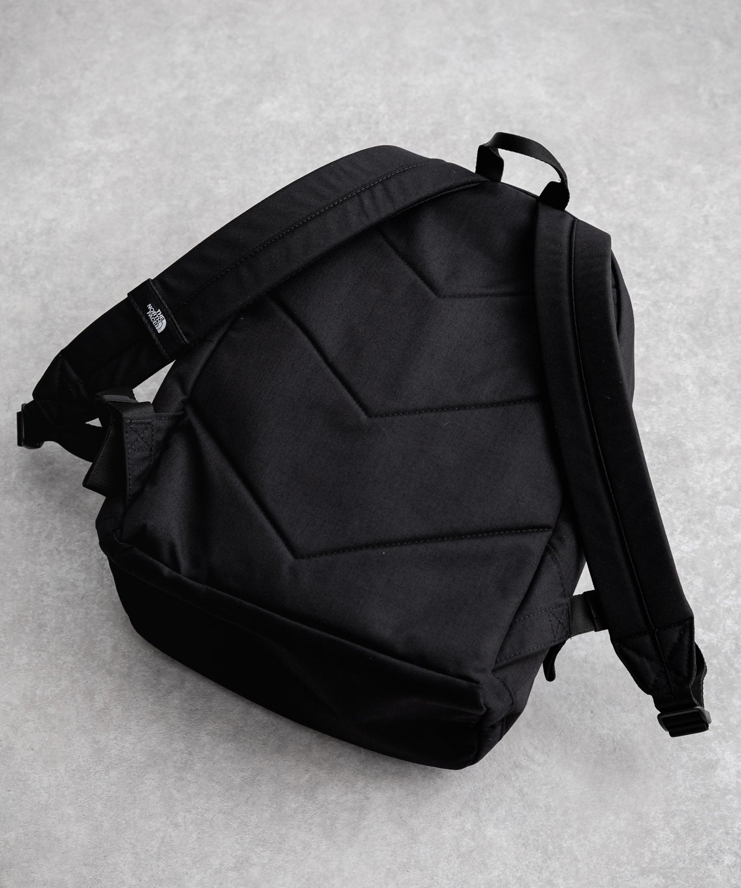 THE NORTH FACE ザ・ノースフェイス TNF DAY PACK M デイパック/ナイロンリュック 15649
