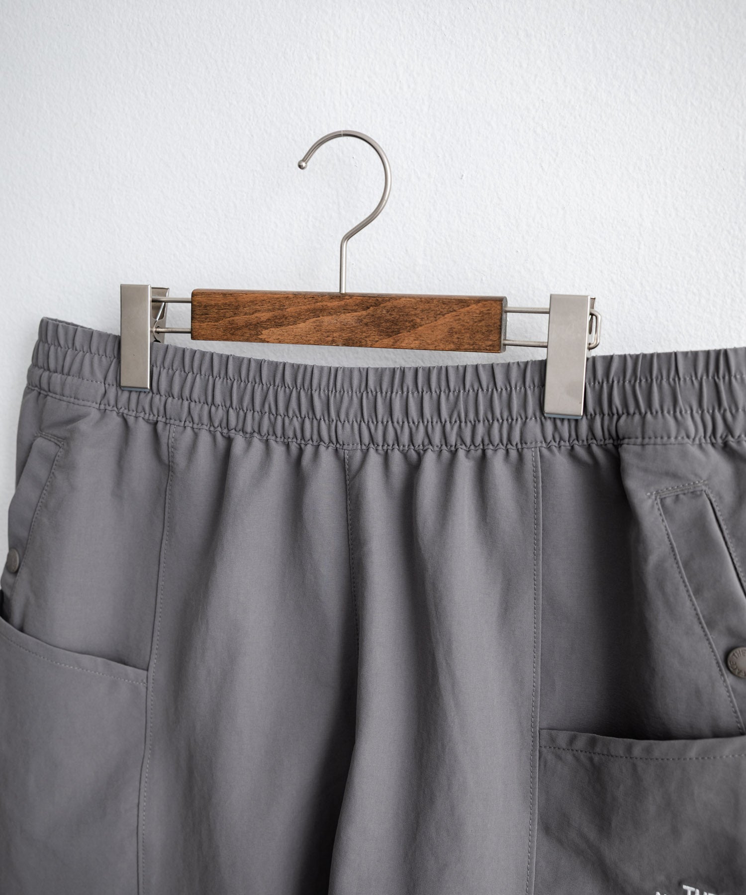 THE NORTH FACE ザ・ノースフェイス M CASUAL CARGO SHORT - AP ワンポイントロゴ刺繍イージーカーゴショートパンツ/ハーフパンツ 16248