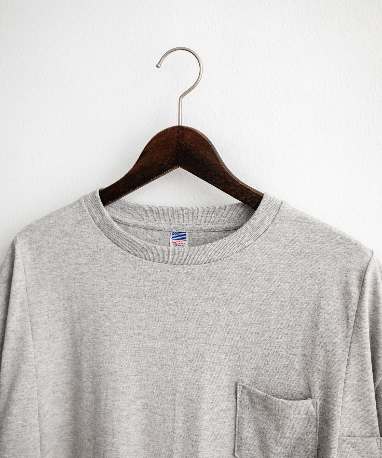 Upscape Audience アップスケープオーディエンス 日本製 国産ビッグサイズリメイクUSAファブリックポケット付き半袖Tシャツ AUD6739 16035