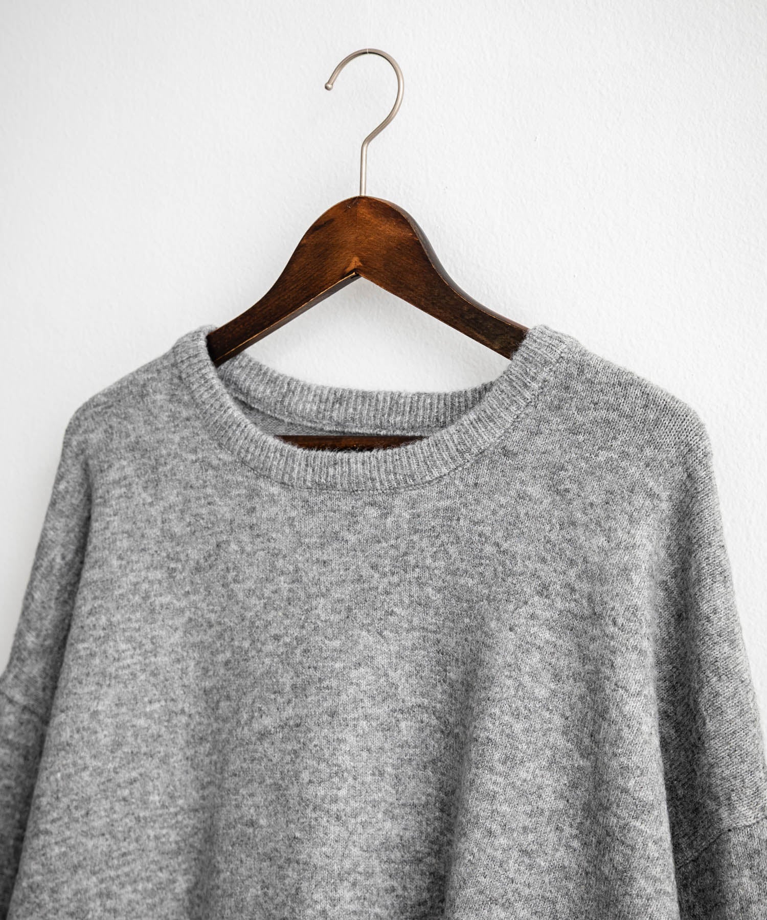 オーバーサイズ5Gウール混天竺ショート丈クルーネックニットセーター 15192