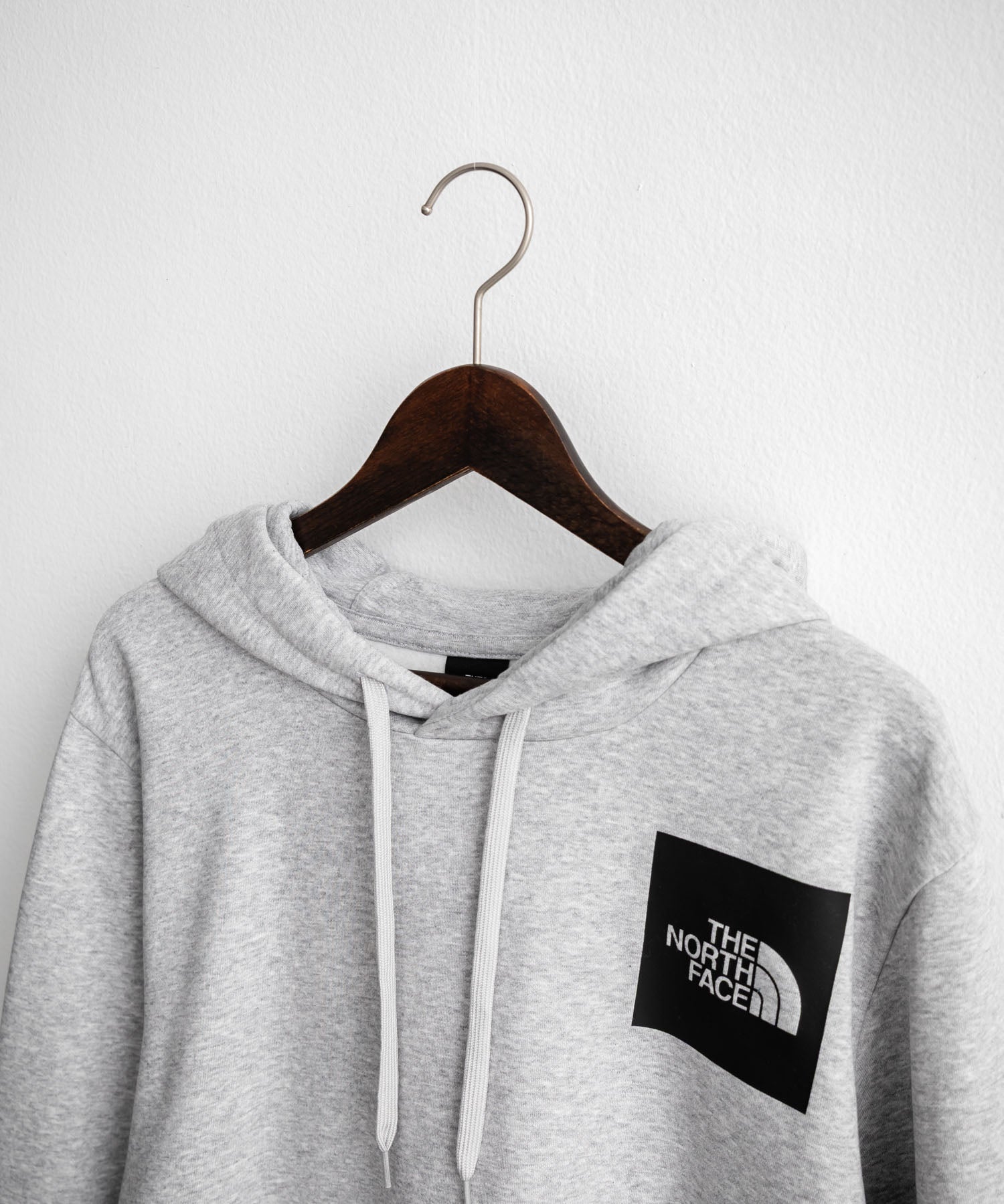 THE NORTH FACE ザ・ノースフェイス FINE HOODIE/裏起毛ロゴワンポイントプルオーバーパーカー 15485