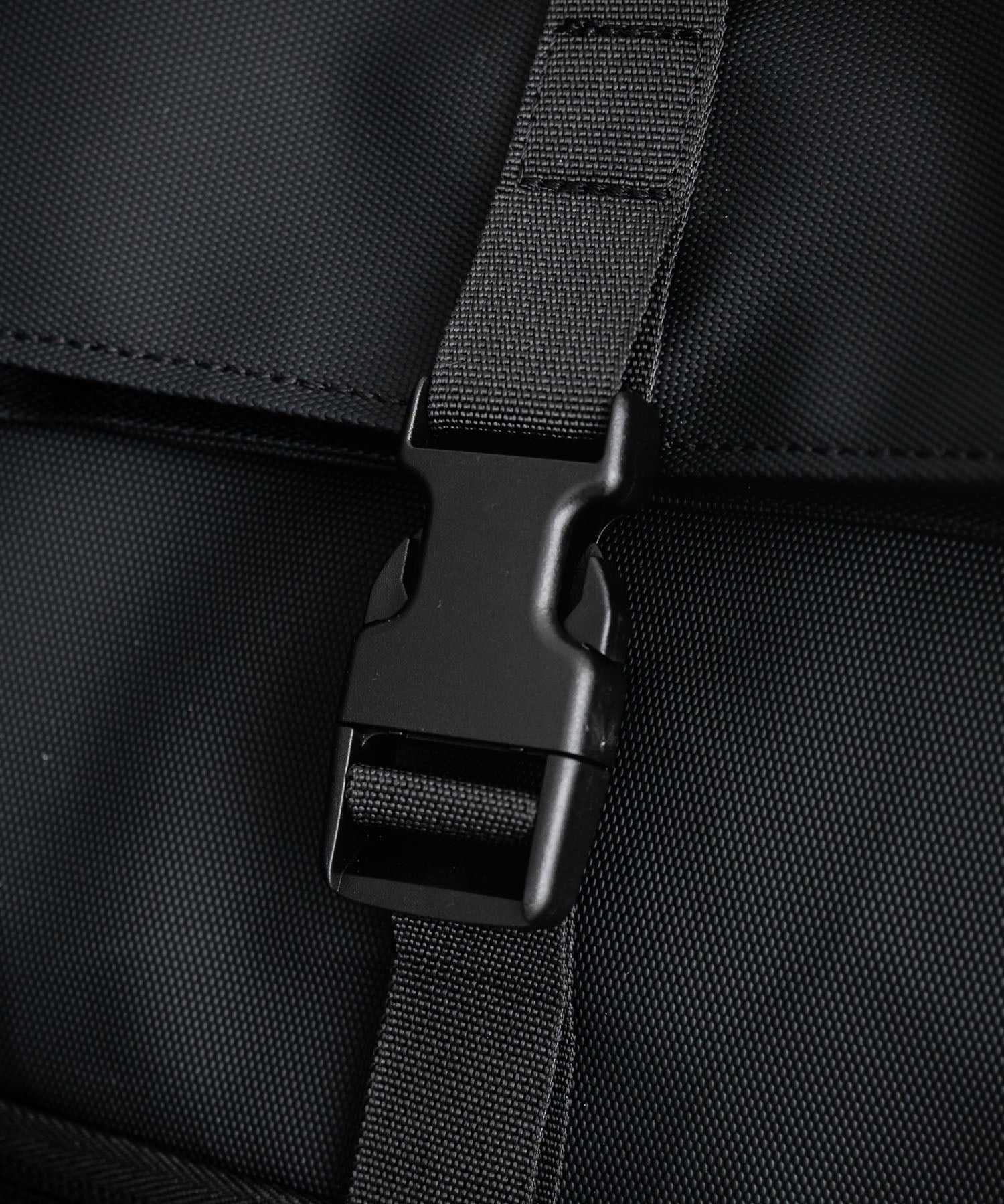 ロールトップアーバンフラップデイパック/バックパック/リュック 15512