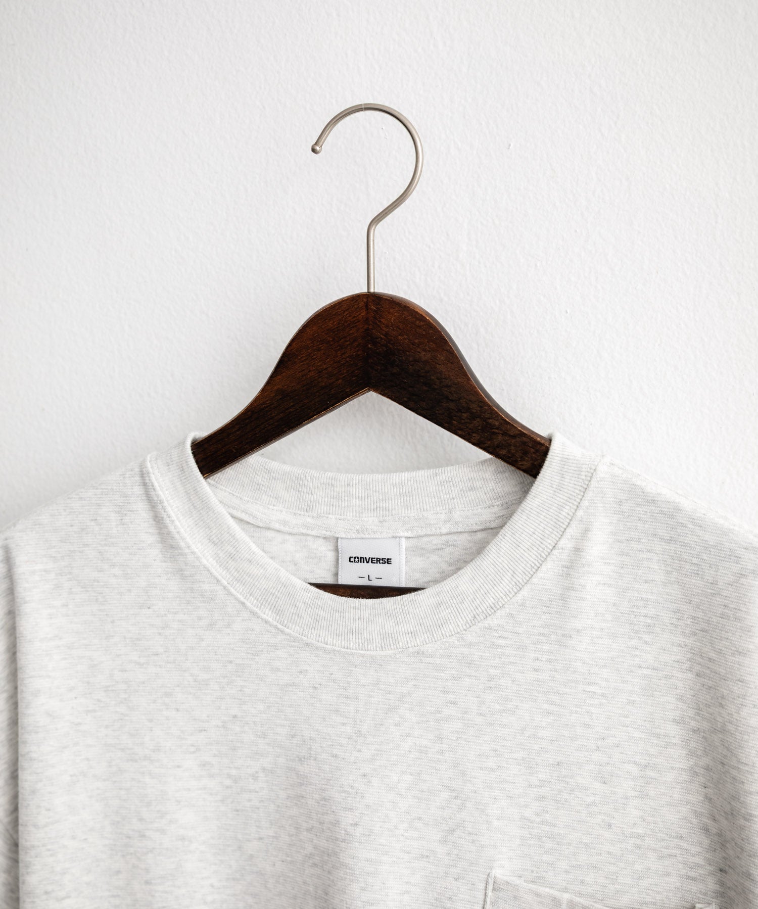 CONVERSE コンバース オーバーサイズフライスシューズエンブレム刺繍胸ポケット付きクルーネック半袖Tシャツ 15725