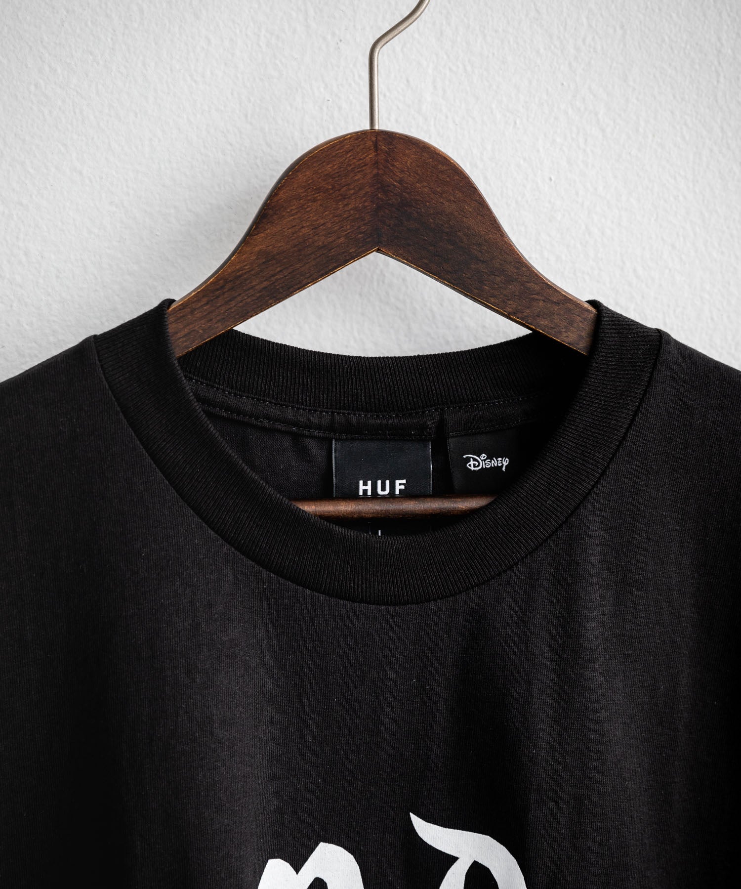 HUF ハフ オーバーサイズミッキーマウスワールドワイドプリント半袖Tシャツ 15972