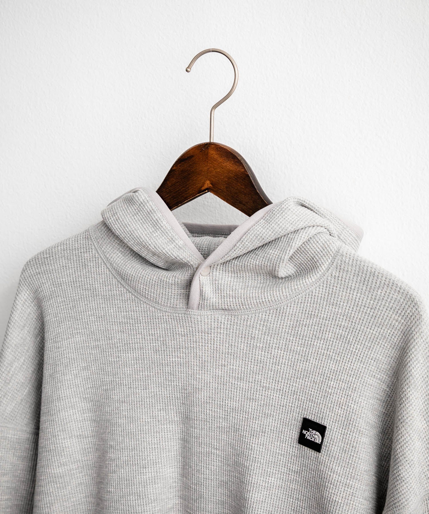 日本未展開モデル THE NORTH FACE ザ・ノースフェイス WHITE LABEL ホワイトレーベル WAFFLE HOOD PULLOVER オーバーサイズワッフルミニボックスロゴ刺繍パーカー 15065