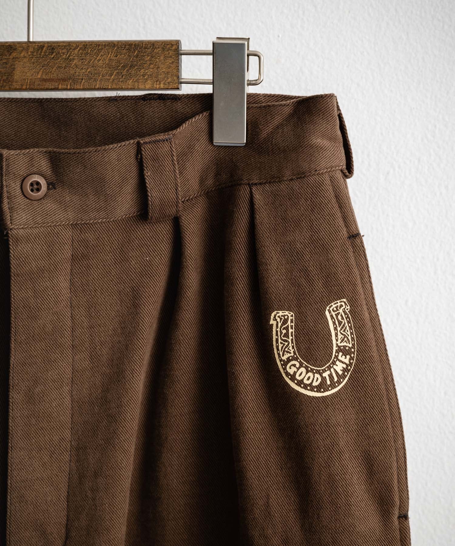 KRIFF MAYER クリフメイヤー メモリアルグラフィックプリントレタリング2タックワークパンツ 2515112 14829