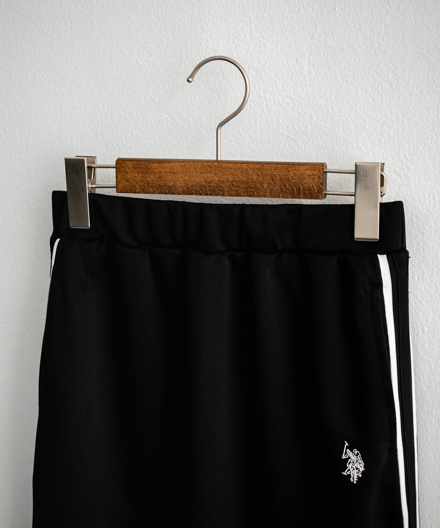 U.S. POLO ASSN. ユーエスポロアッスン サイドラインロゴ刺繍バックスリット入りロングトラックスカート 15106
