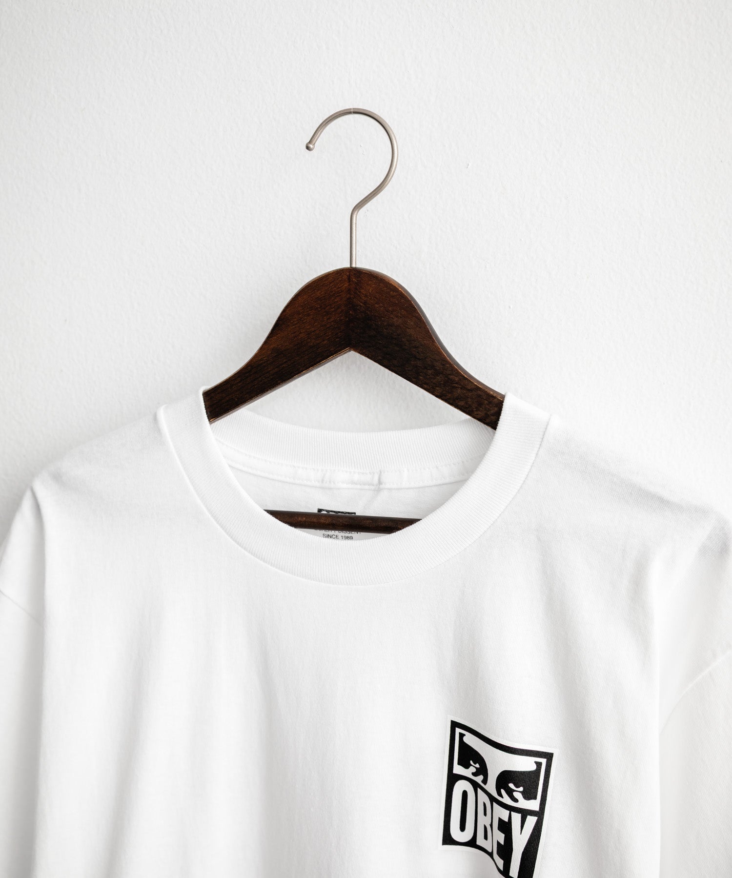 OBEY オベイ CLASSIC TEES バックグラフィックプリント半袖Tシャツ 16113