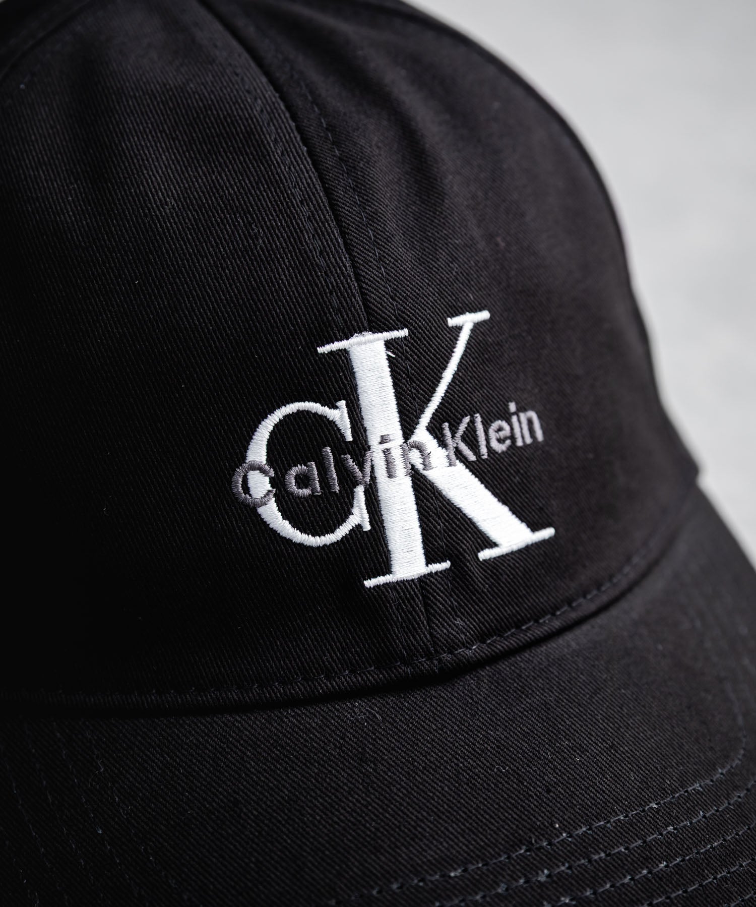 Calvin Klein カルバンクライン LOGO TWILL CAP ワンポイントロゴ刺繍6パネルベースボールキャップ 15931