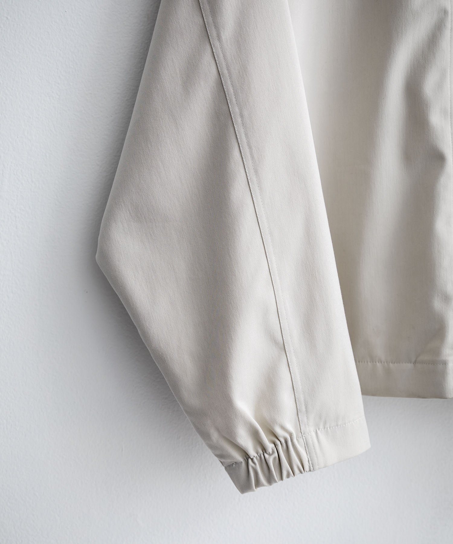 オーバーサイズTRストレッチスタンドカラージャケット ジップアップショートブルゾン 14120